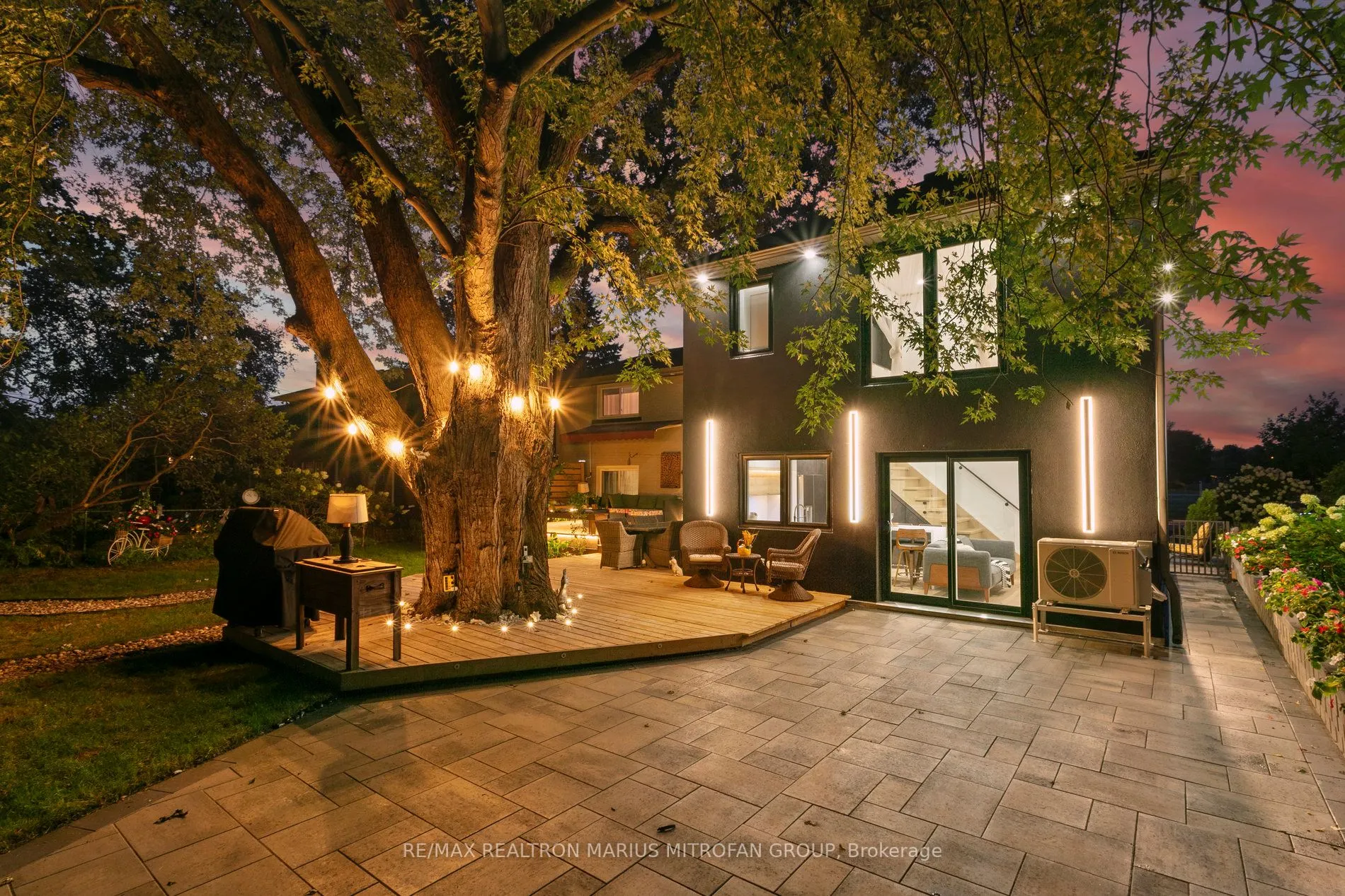 21 Toynbee Trail