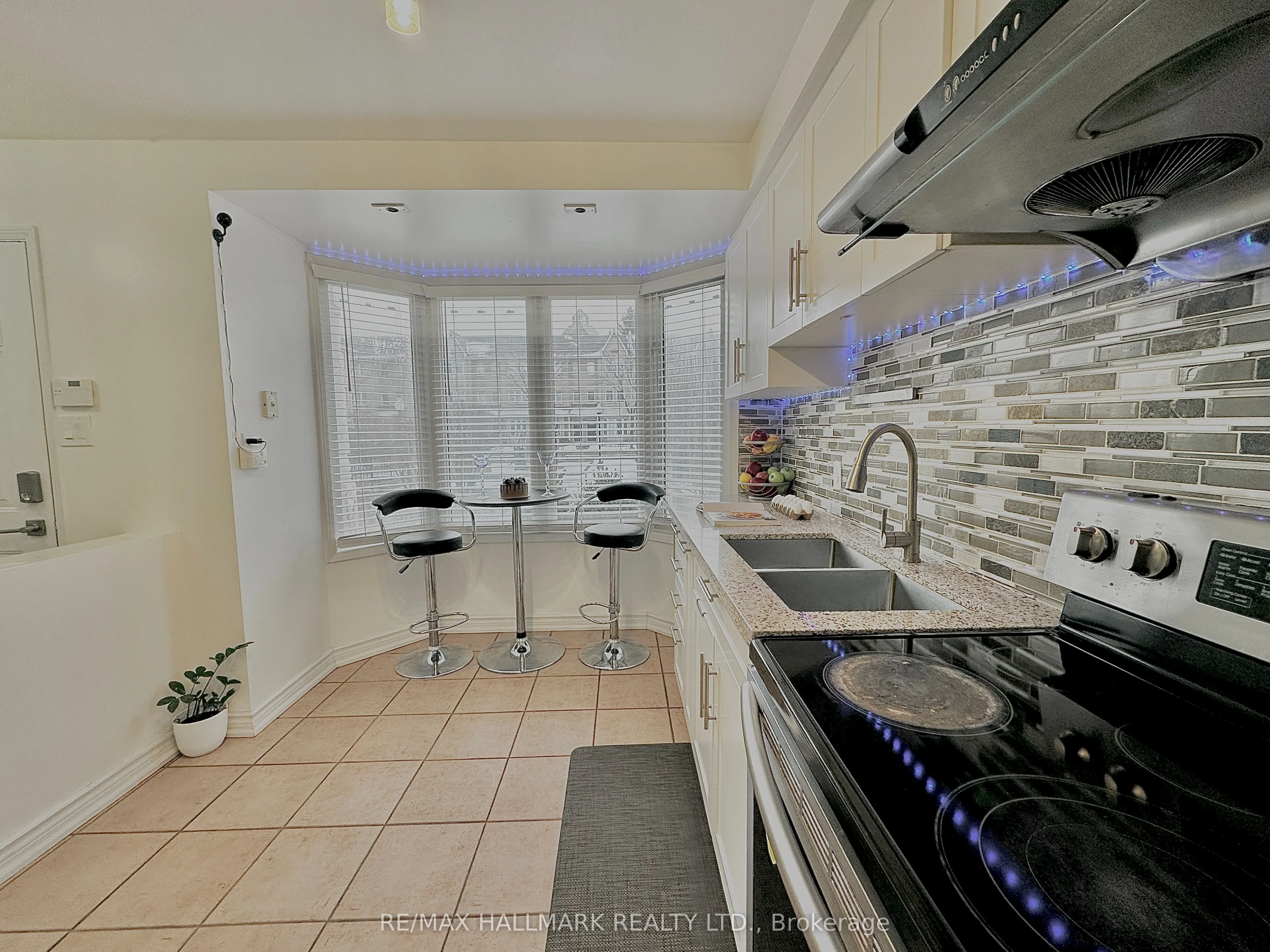 28 Rosebank Drive, #1107