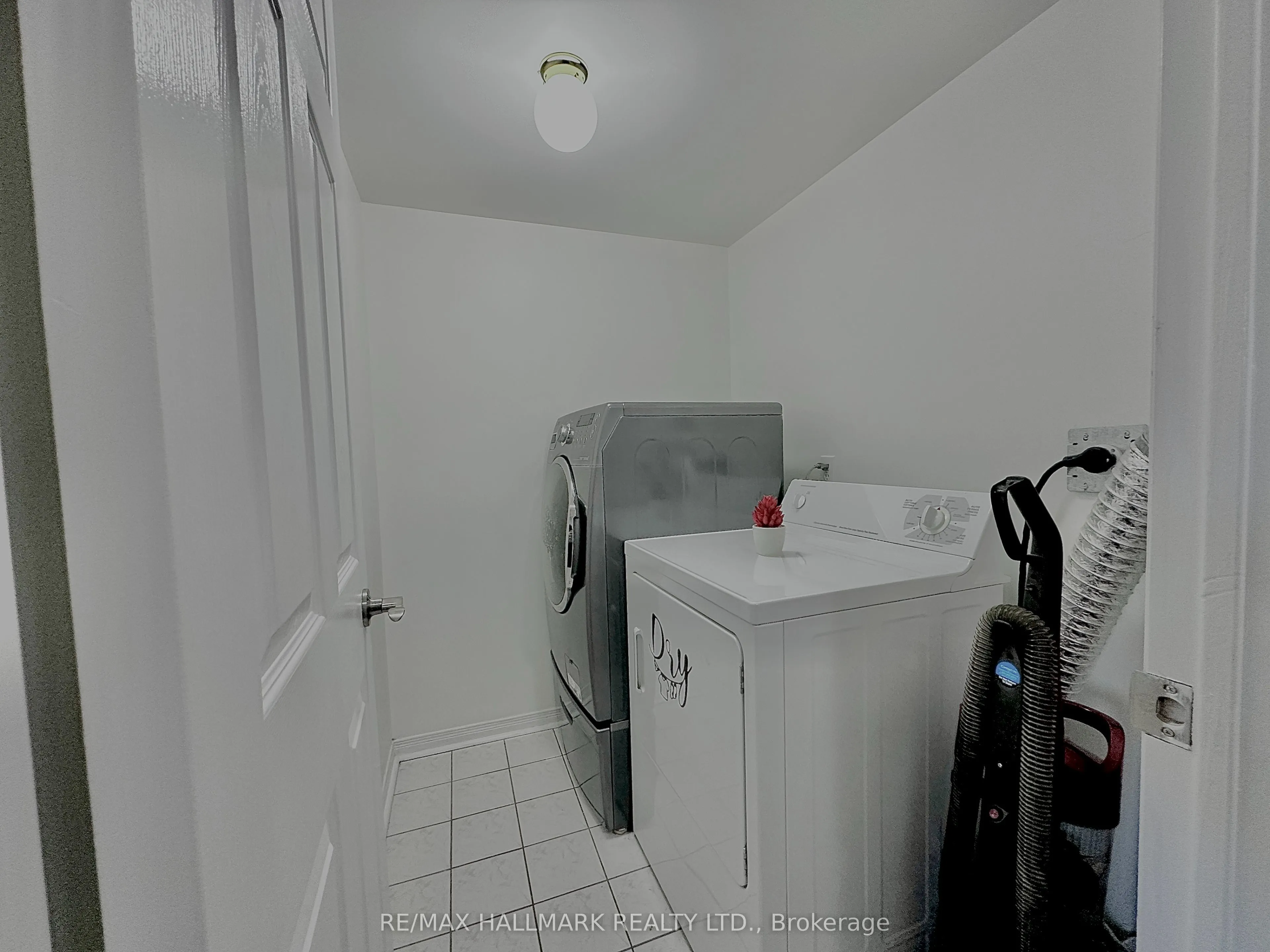 28 Rosebank Drive, #1107