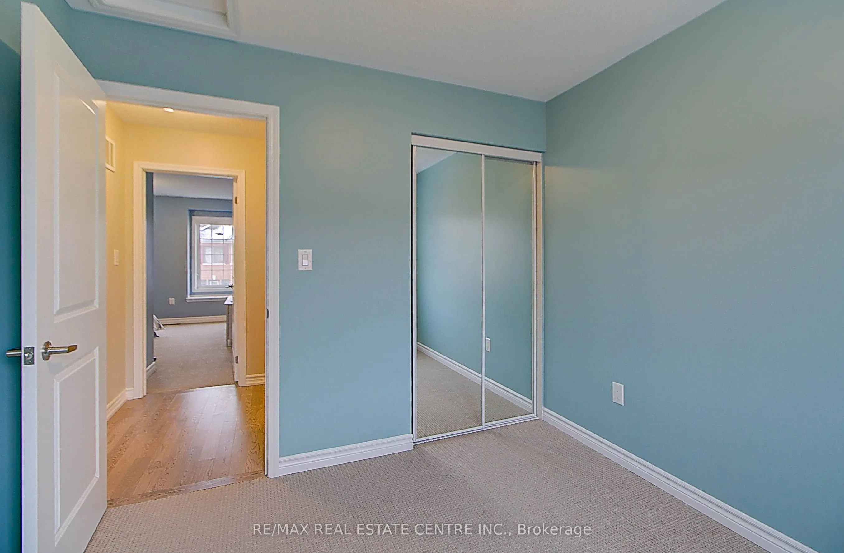 32 Bluegill Crescent