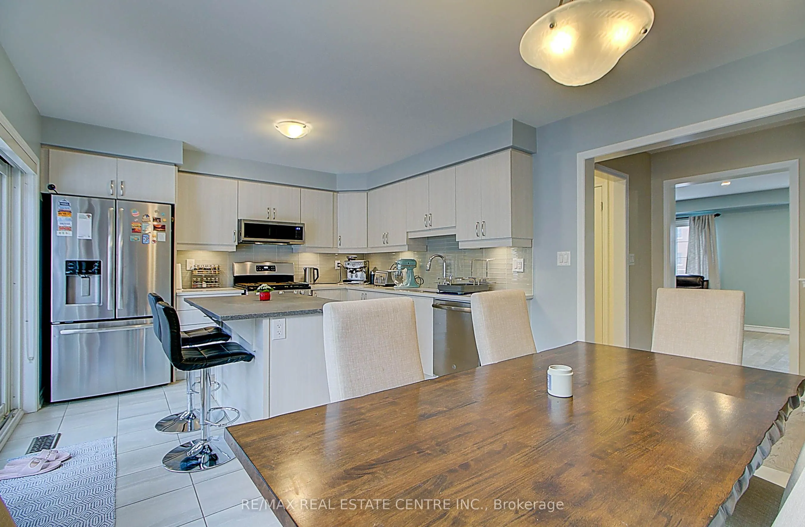 32 Bluegill Crescent