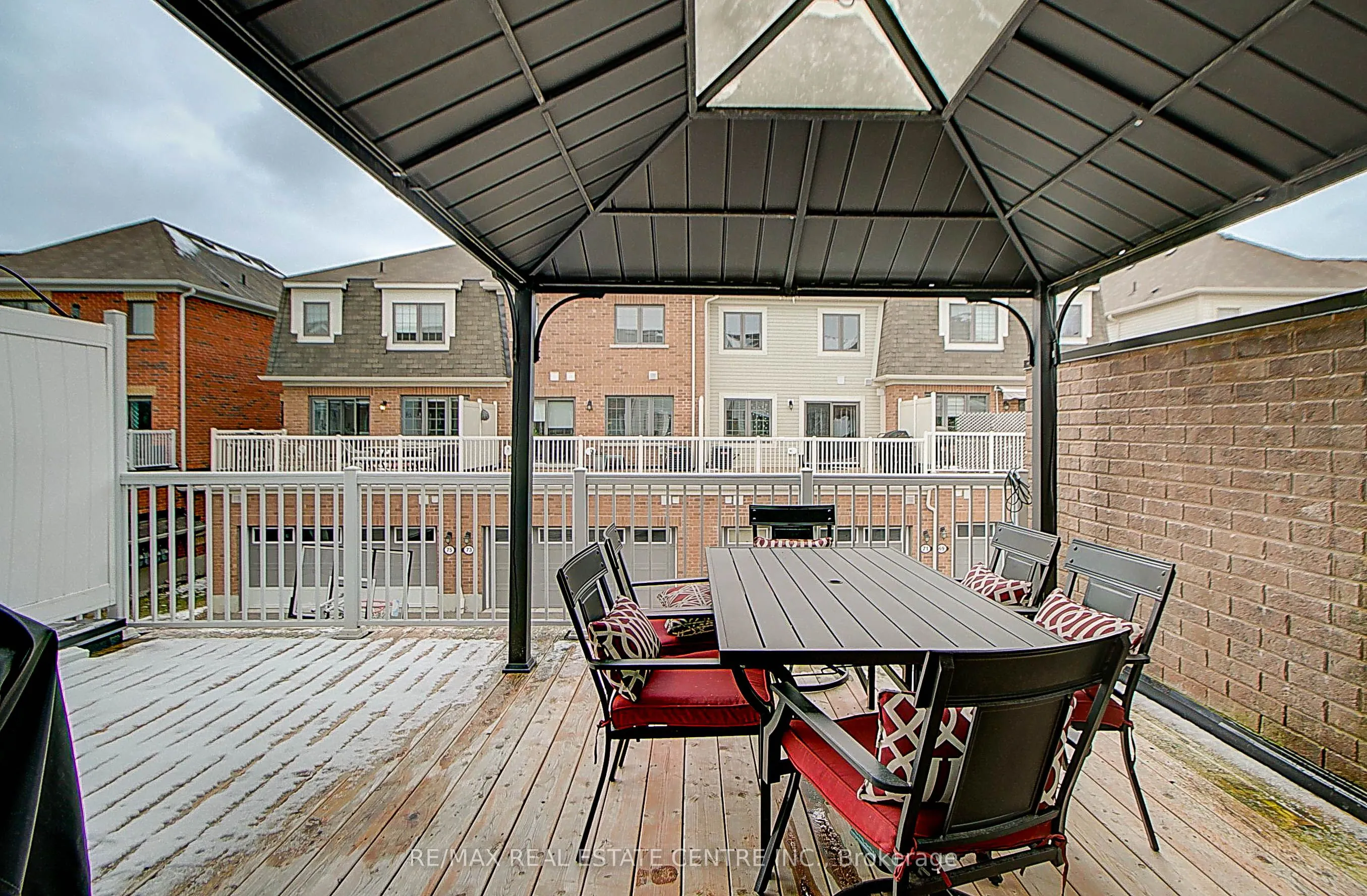 32 Bluegill Crescent