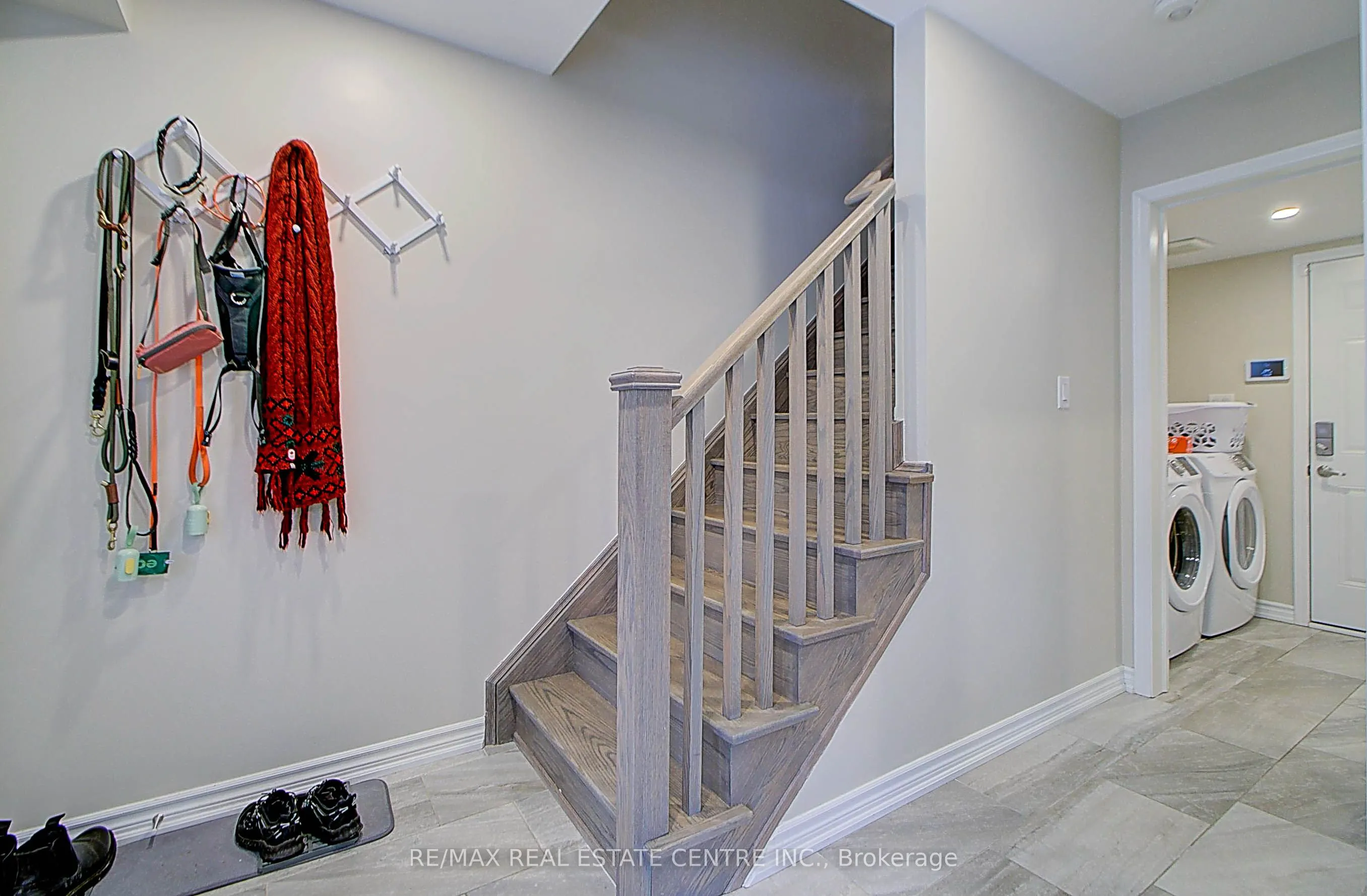 32 Bluegill Crescent