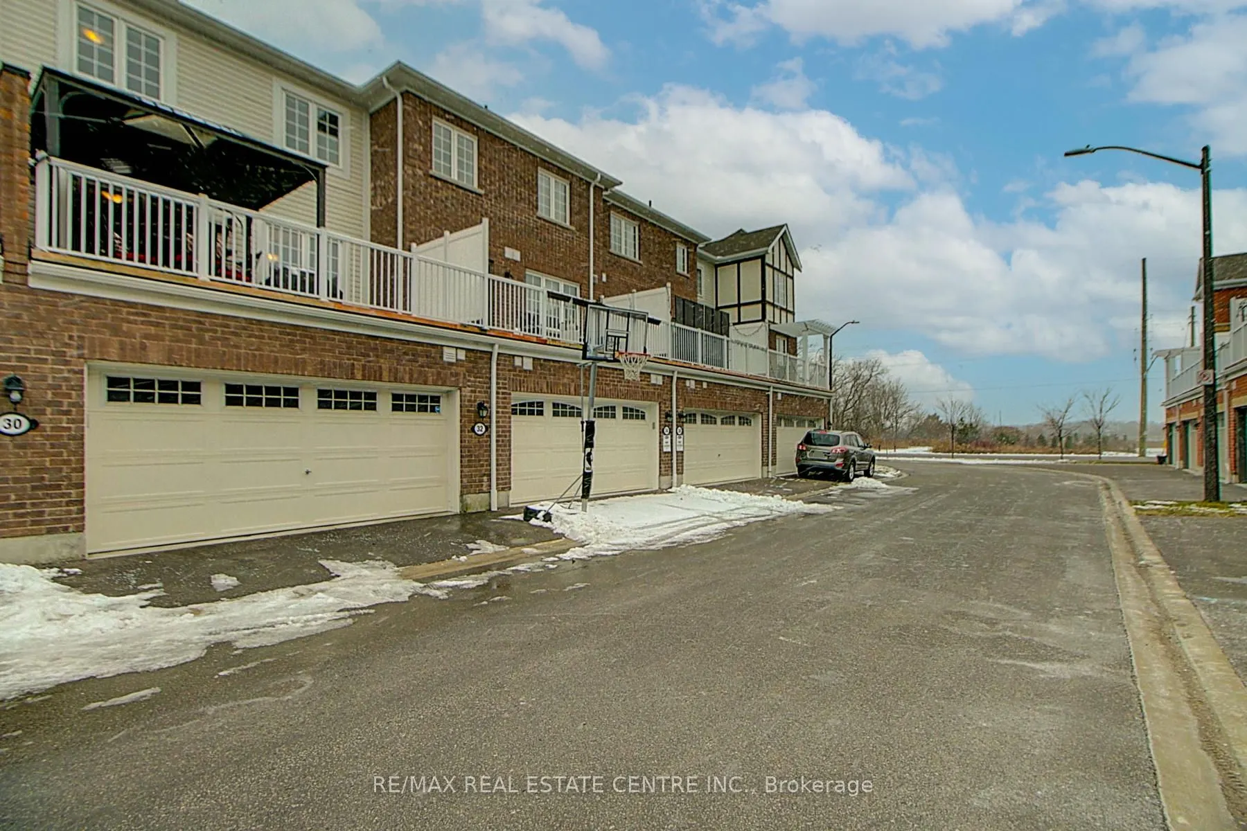 32 Bluegill Crescent