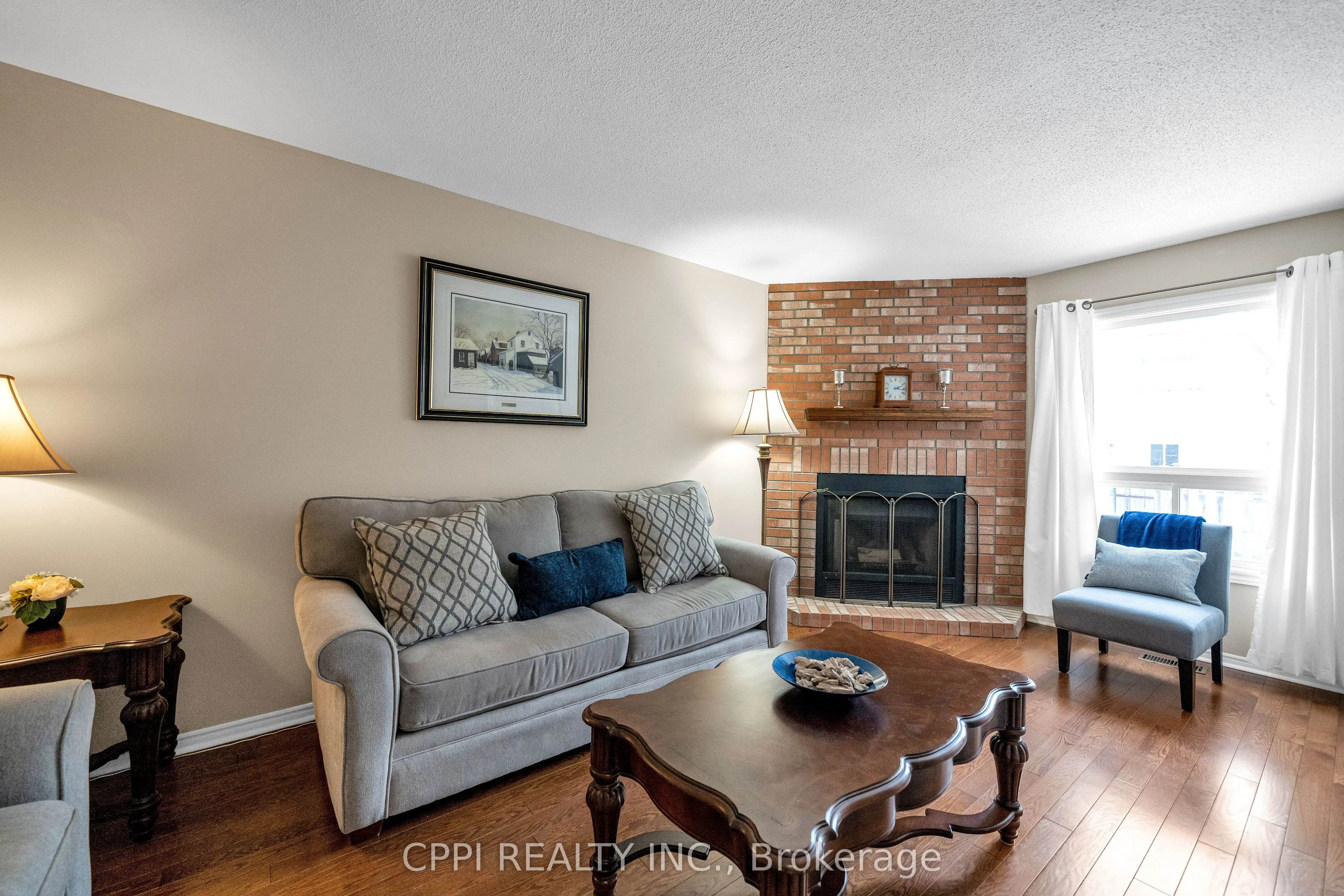 1566 Somergrove Crescent
