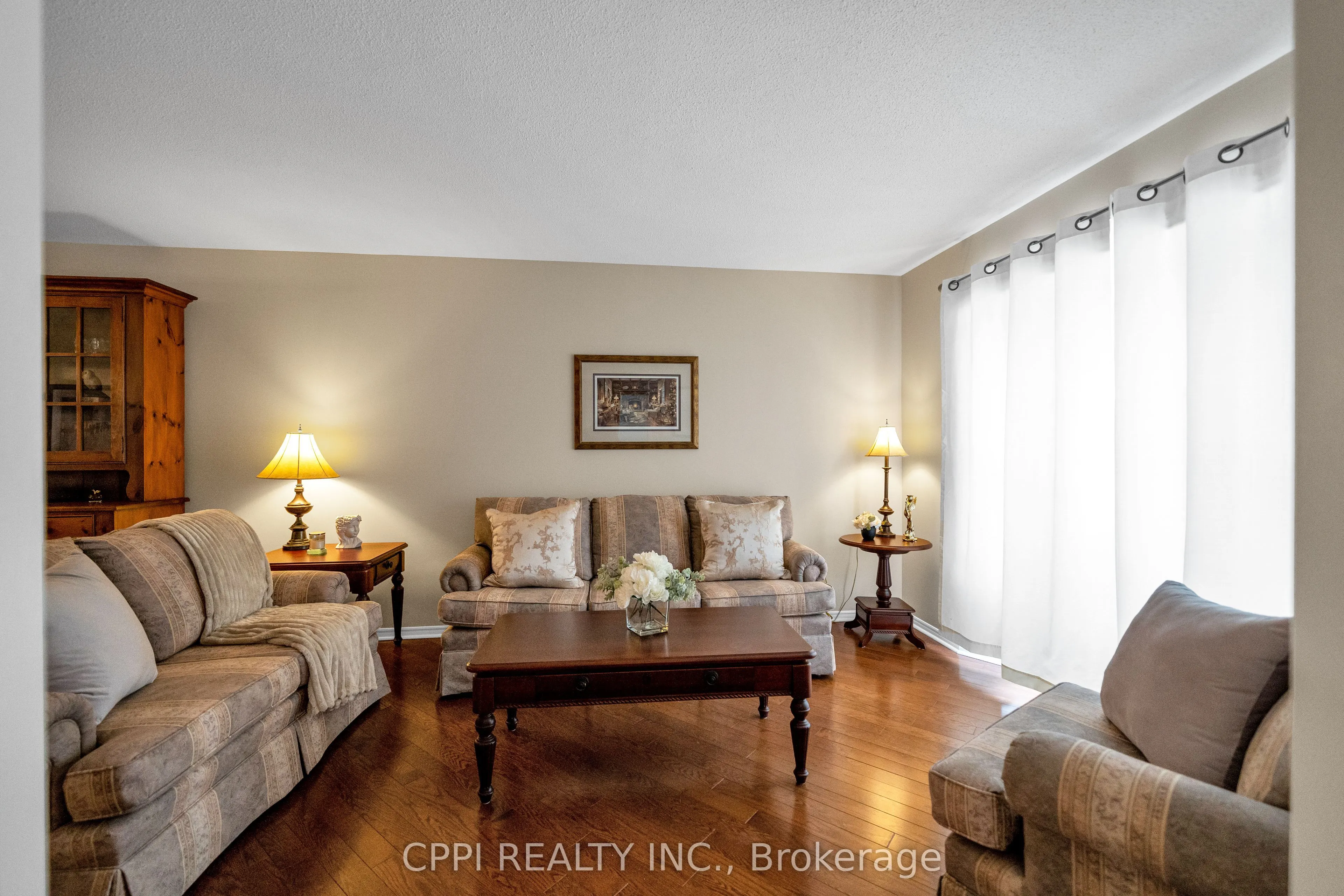 1566 Somergrove Crescent