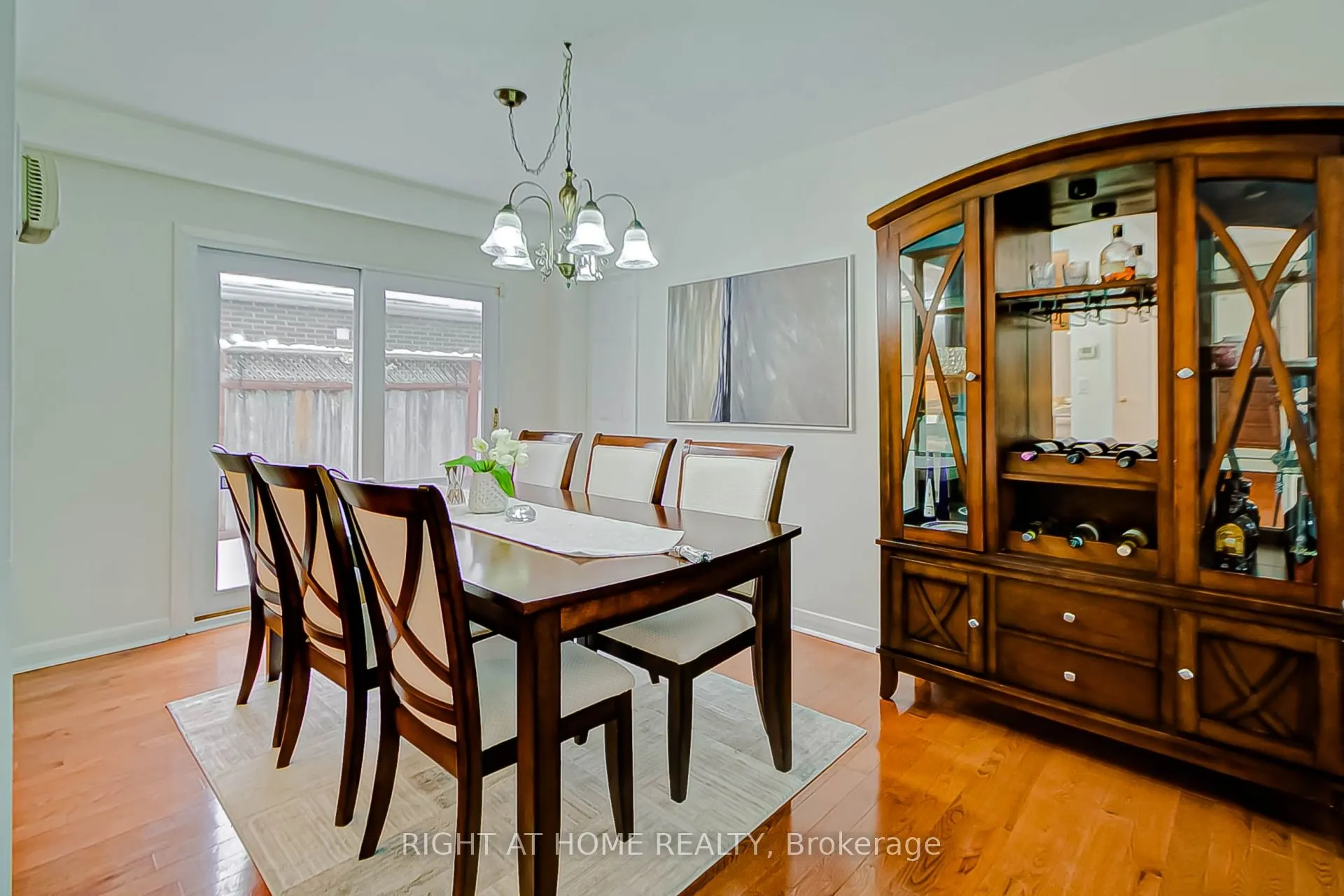 130 Cultra Square
