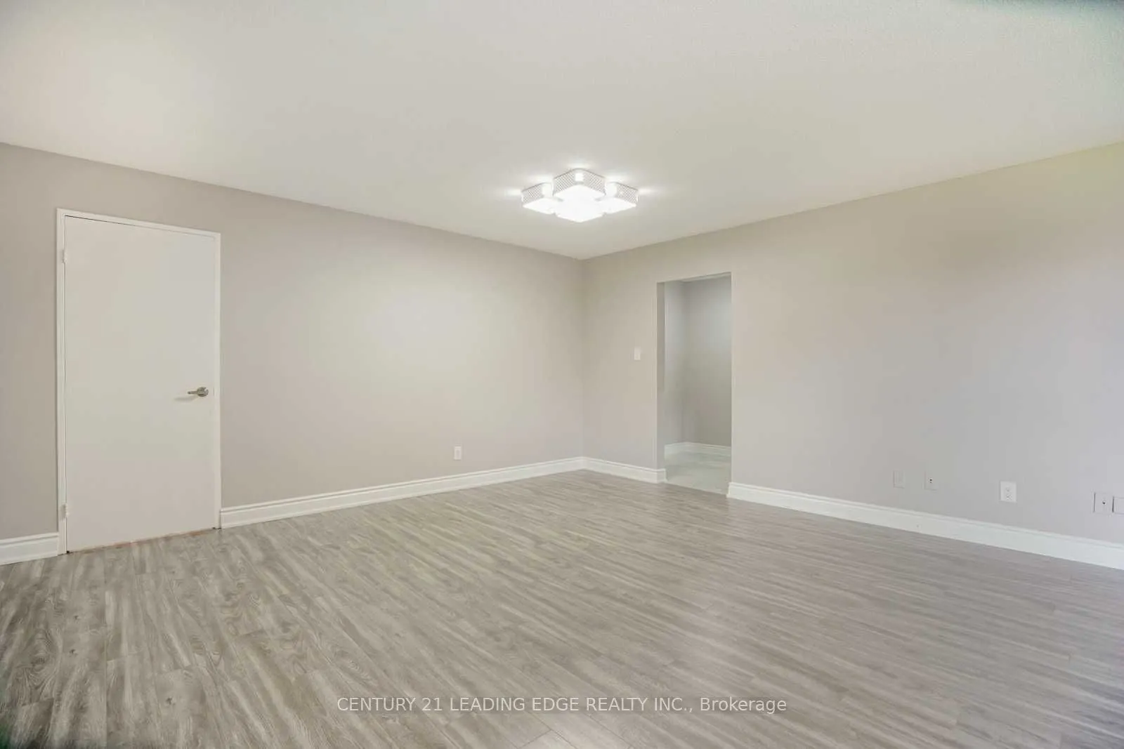 180 Markham Road, #207