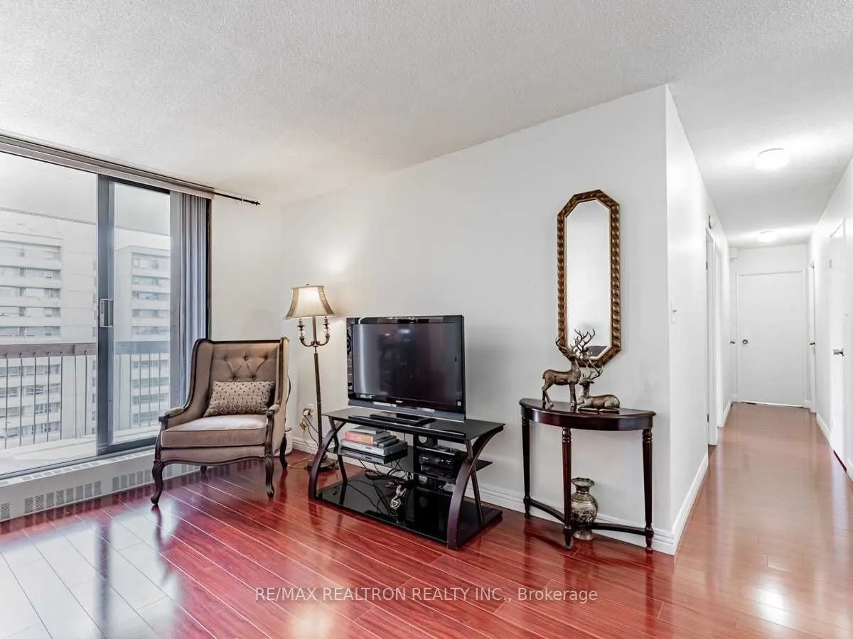 90 Ling Road, #1009