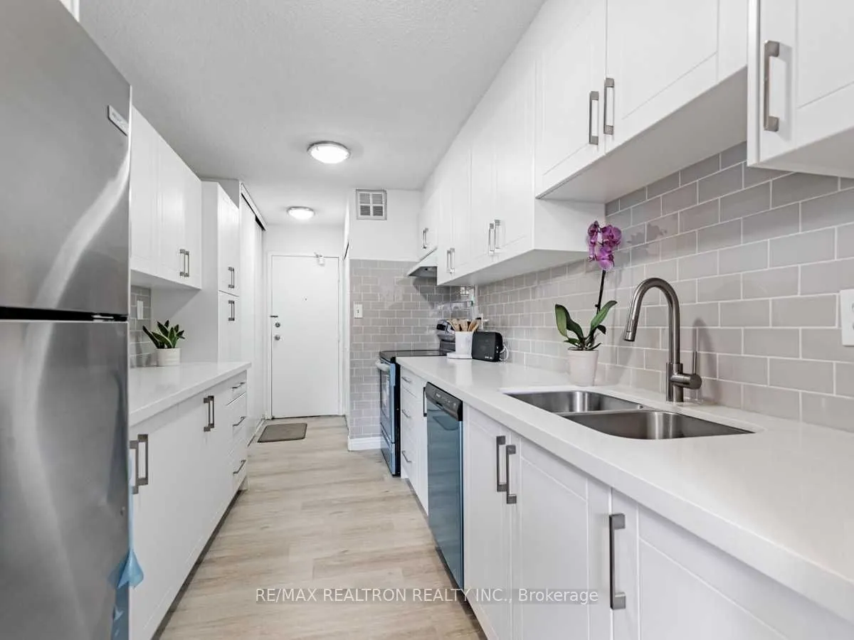90 Ling Road, #1009