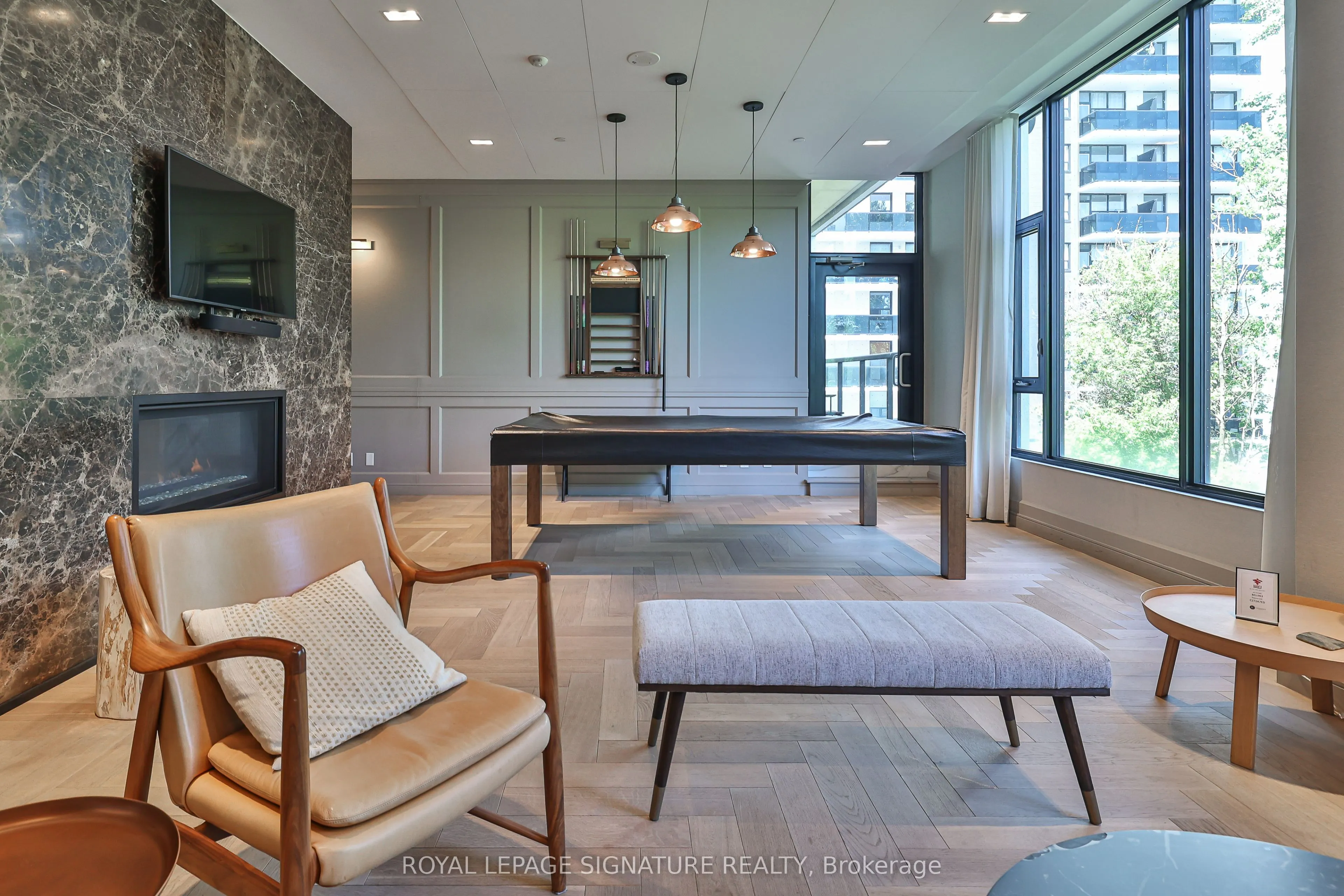 1100 Kingston Road, #216