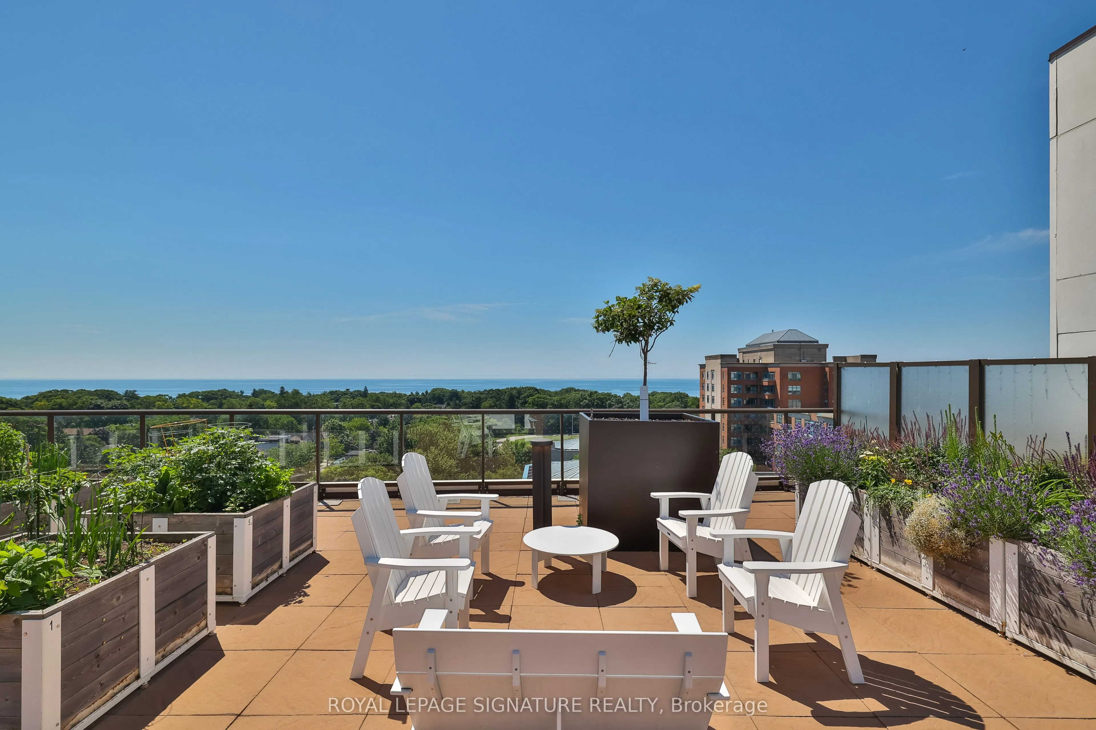 1100 Kingston Road, #216