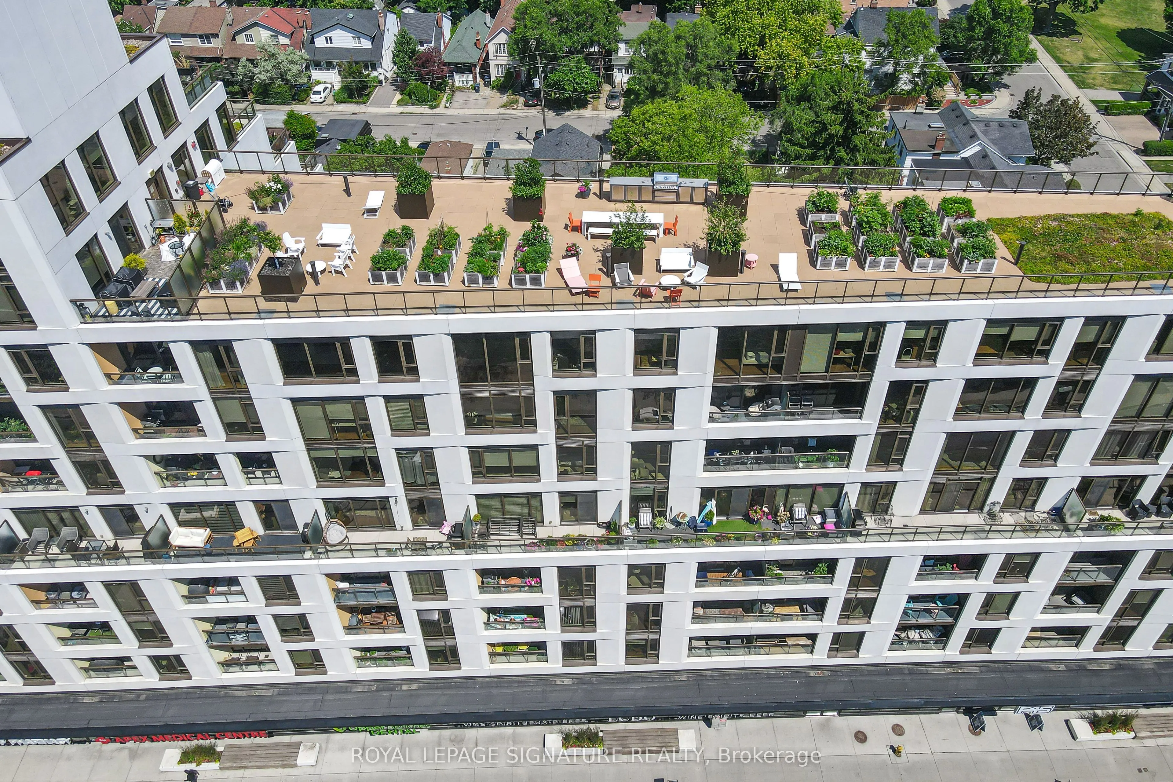 1100 Kingston Road, #216