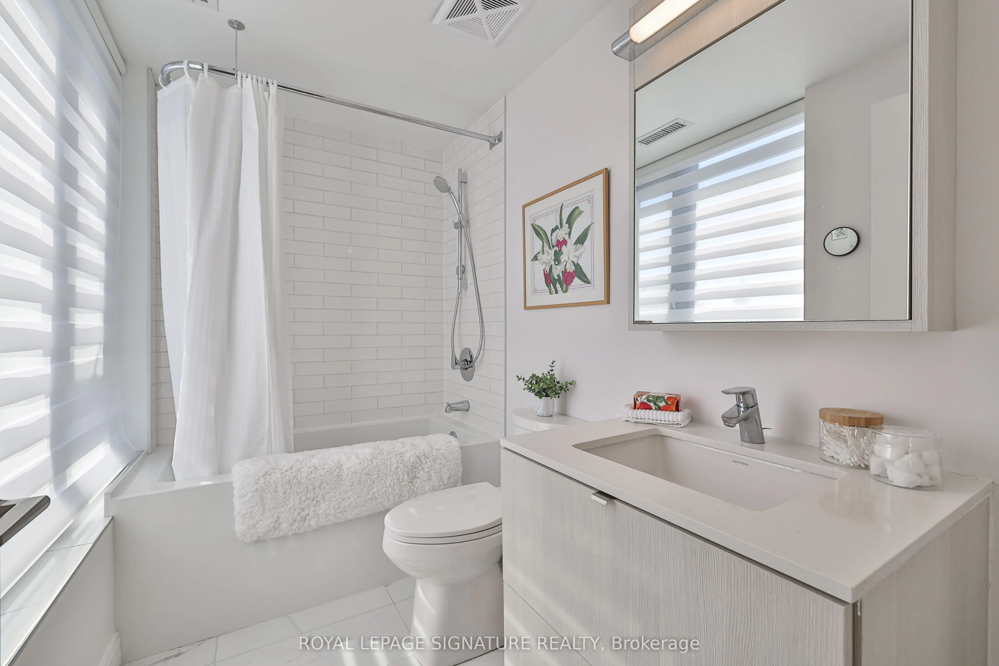 1100 Kingston Road, #216