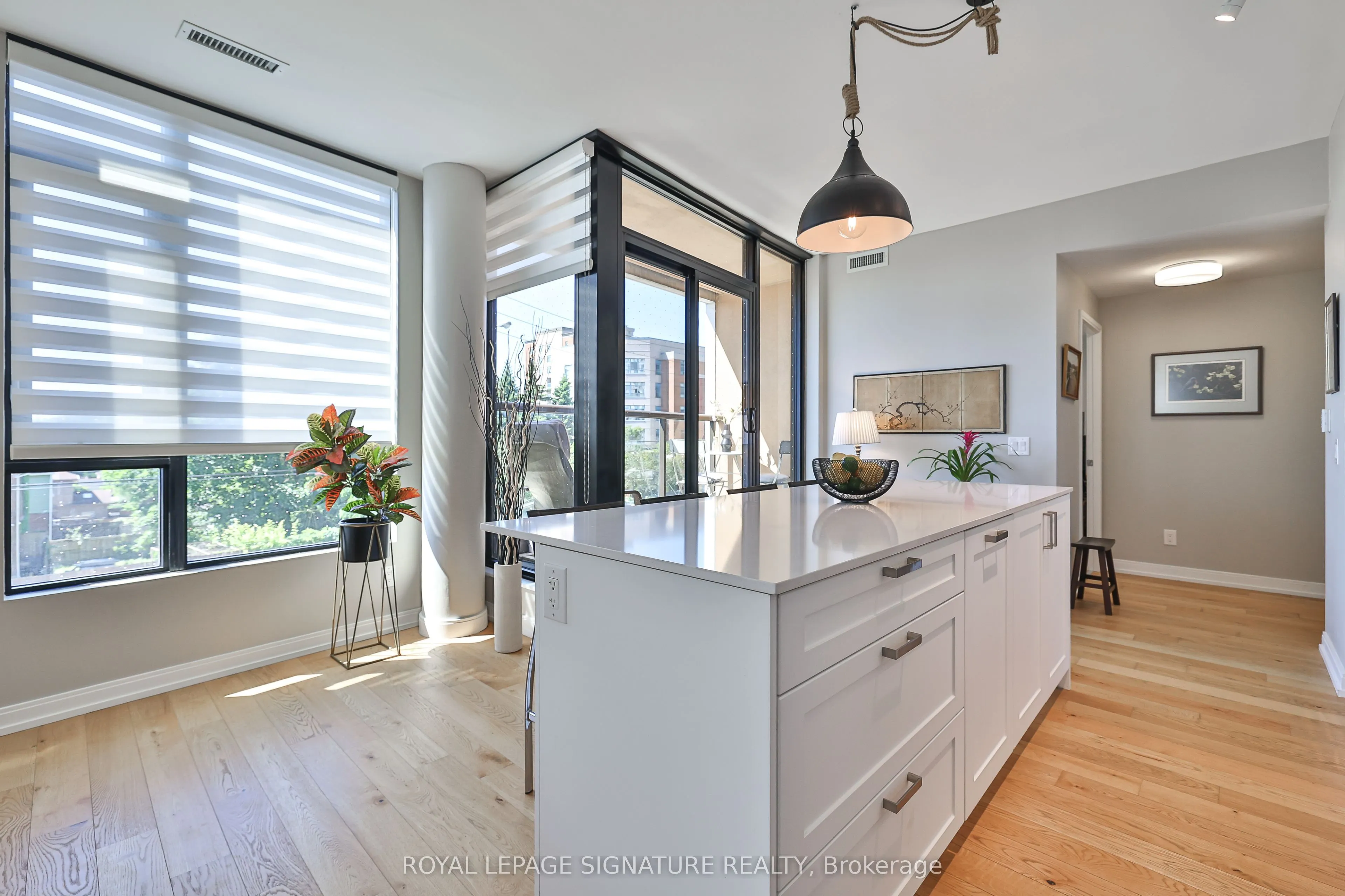 1100 Kingston Road, #216