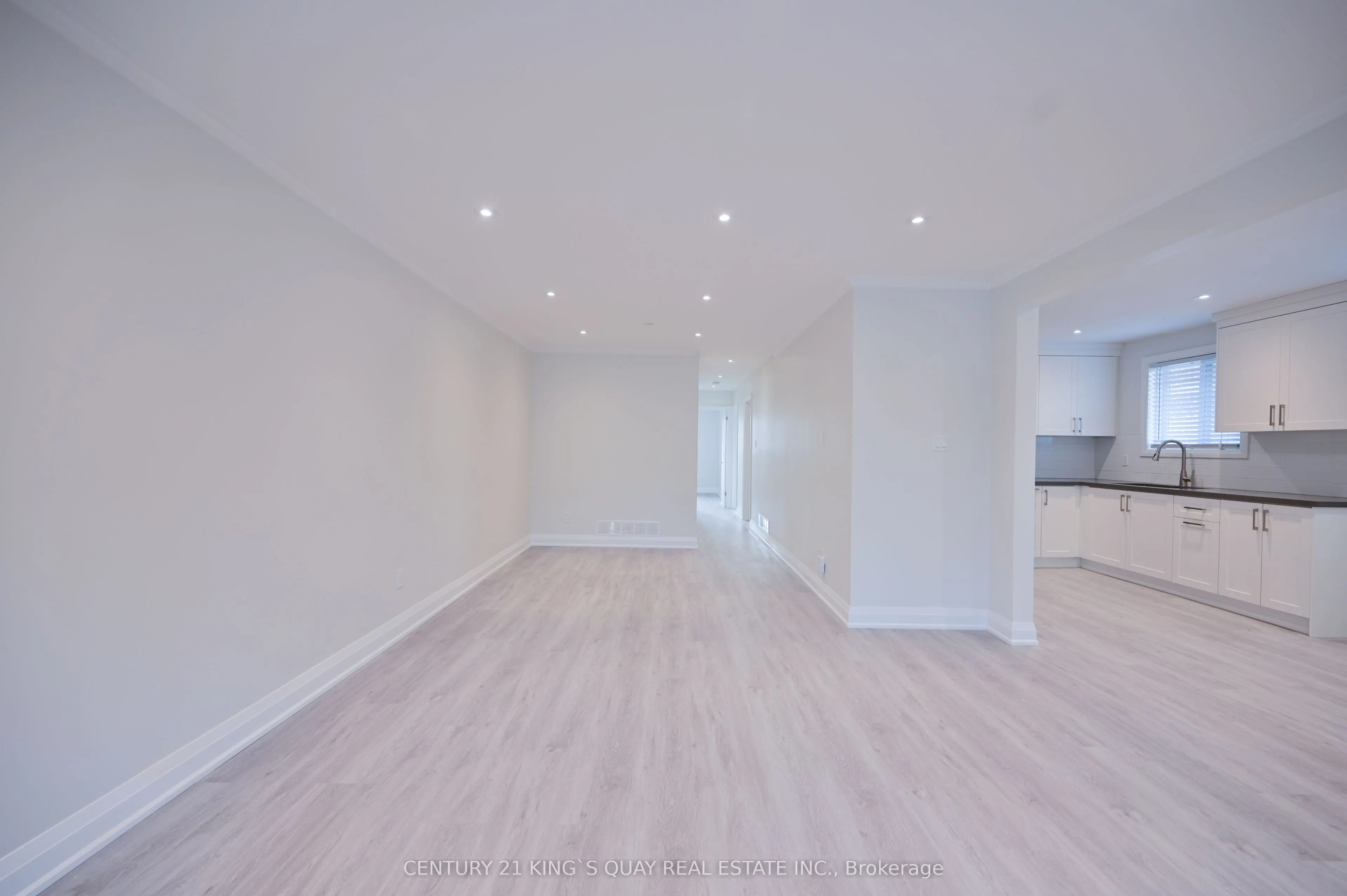 88 Glendower Circuit, #Main