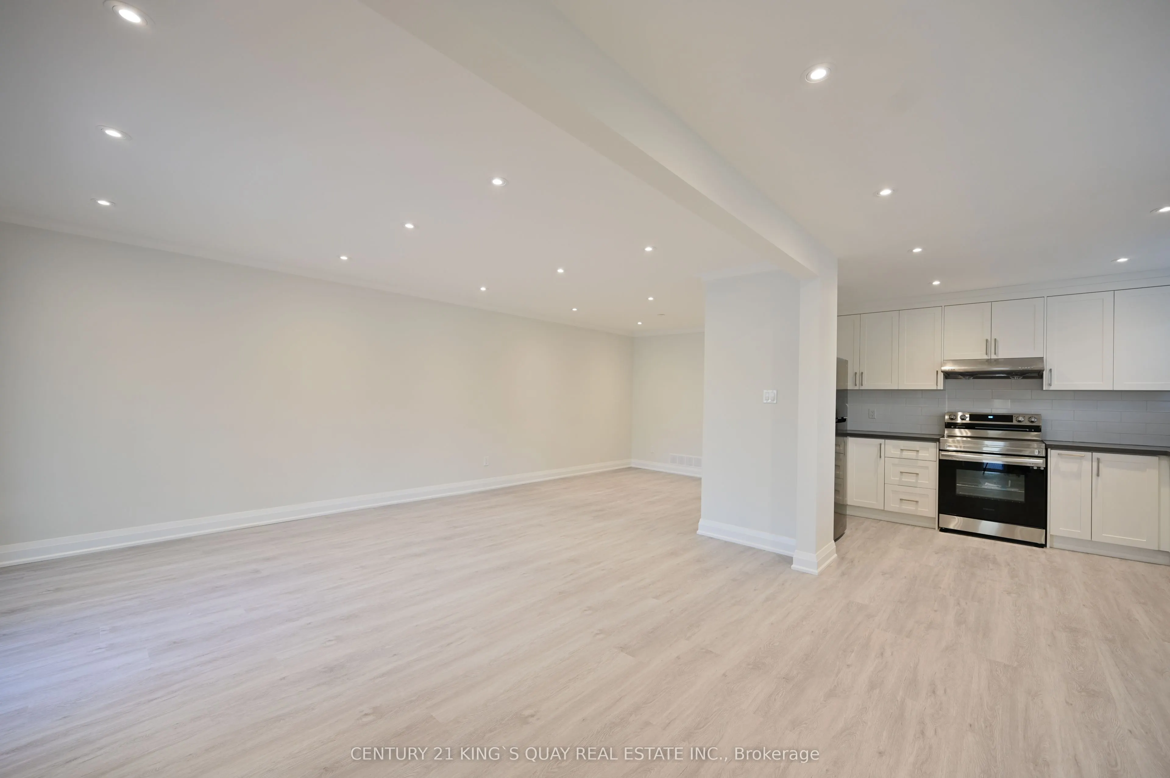 88 Glendower Circuit, #Main
