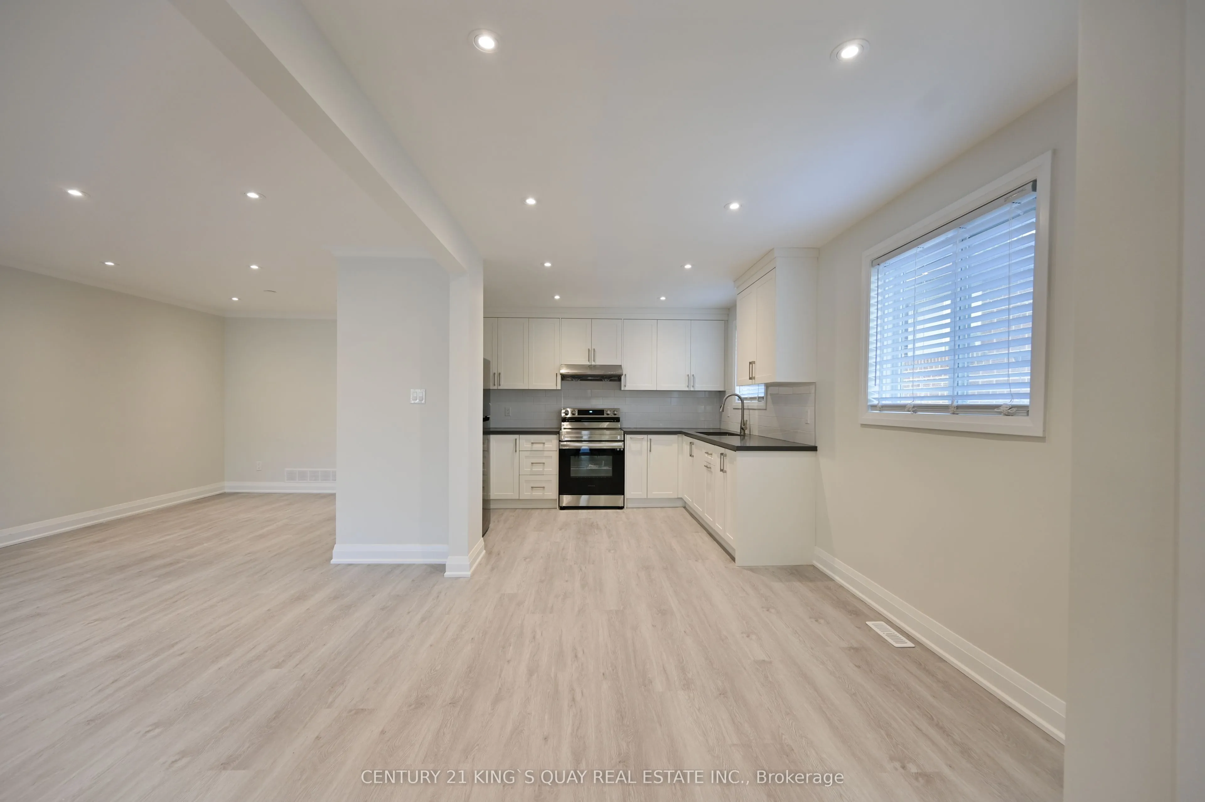88 Glendower Circuit, #Main