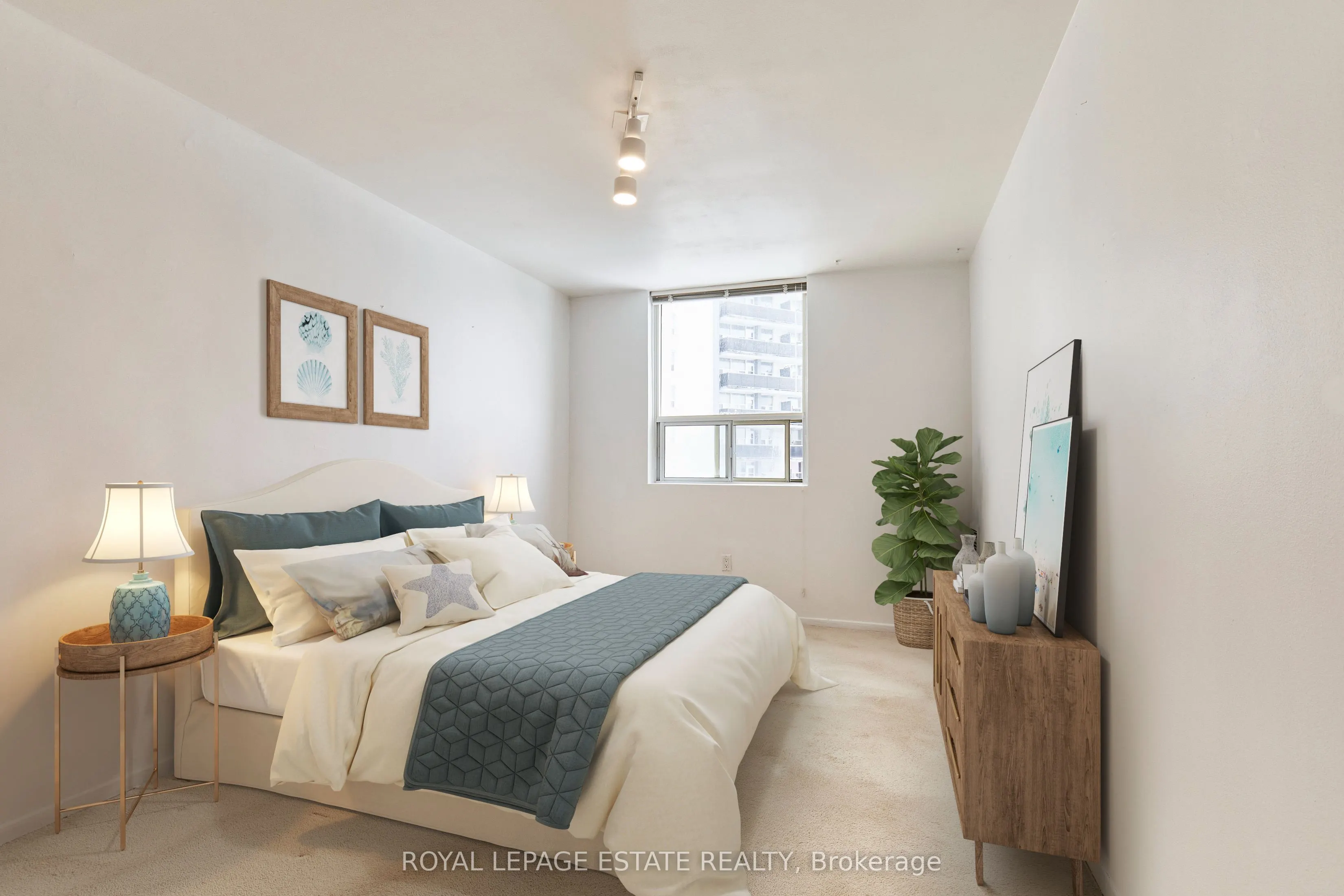 3420 Eglinton Avenue E, #704