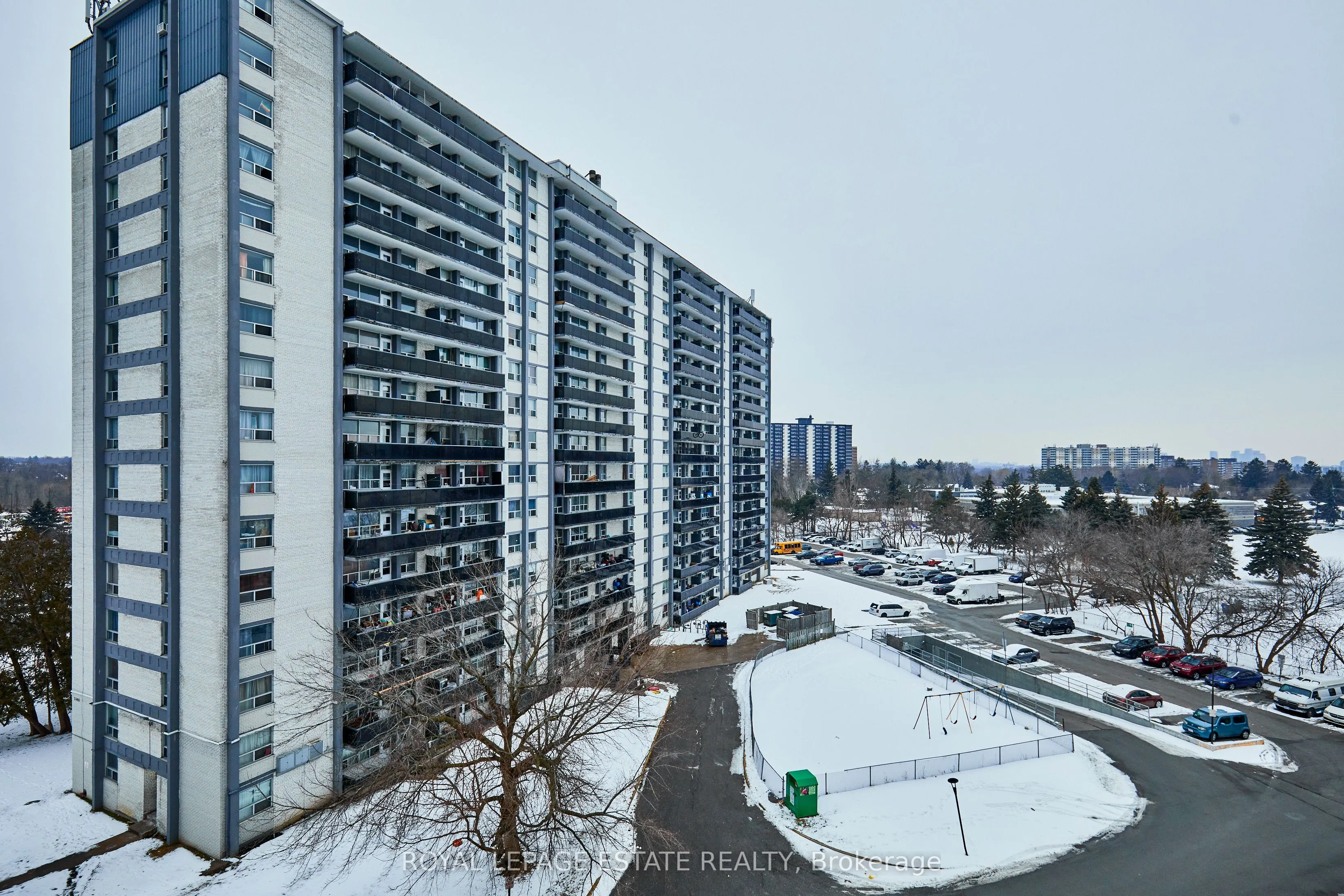3420 Eglinton Avenue E, #704