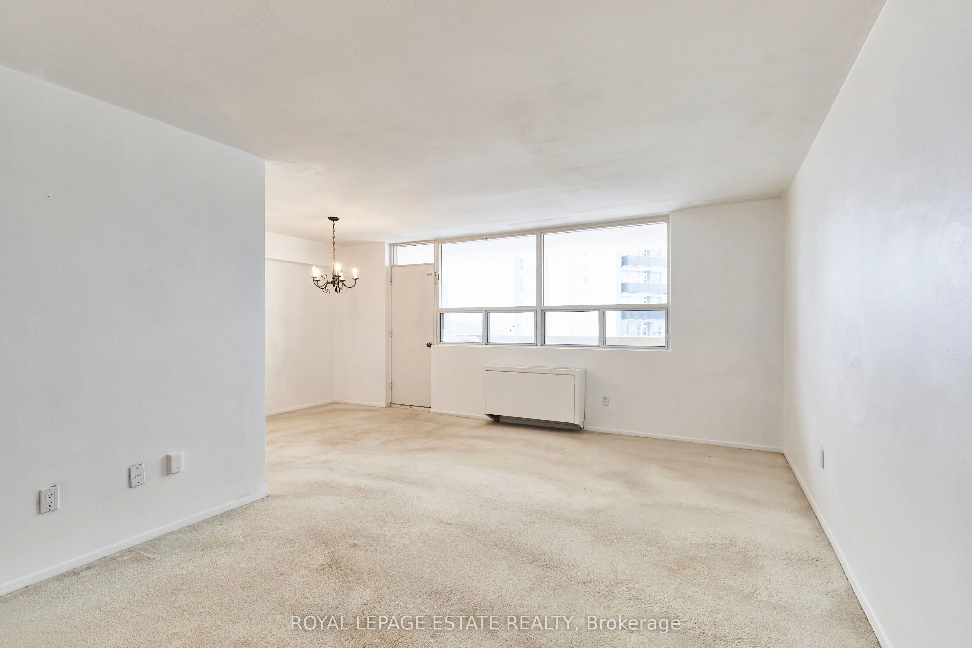 3420 Eglinton Avenue E, #704