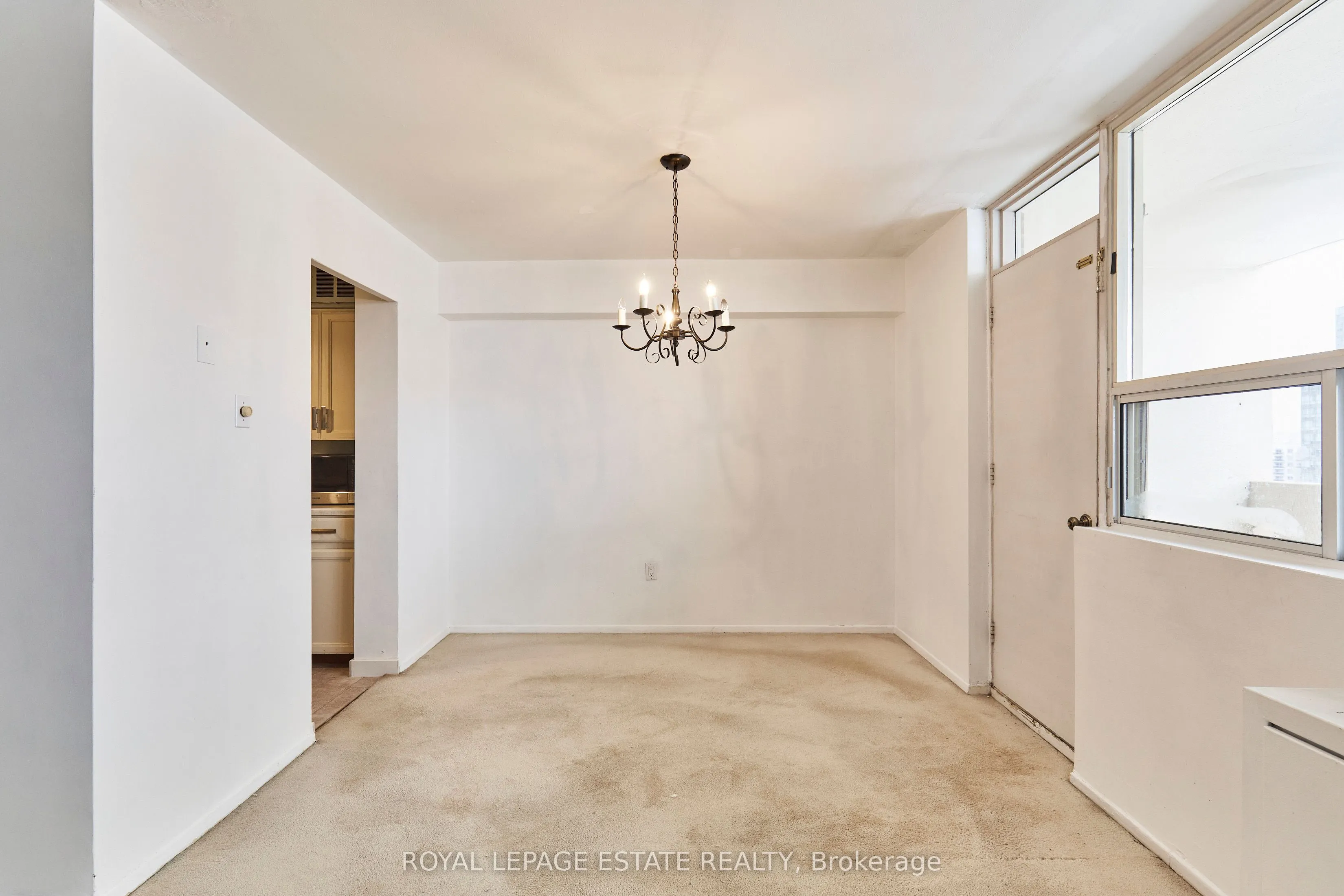3420 Eglinton Avenue E, #704