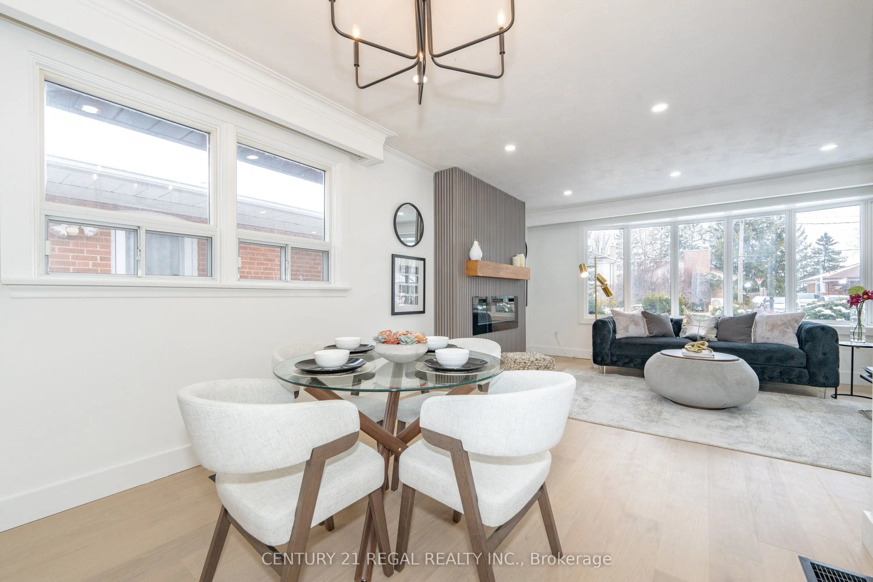 65 Mooregate Avenue