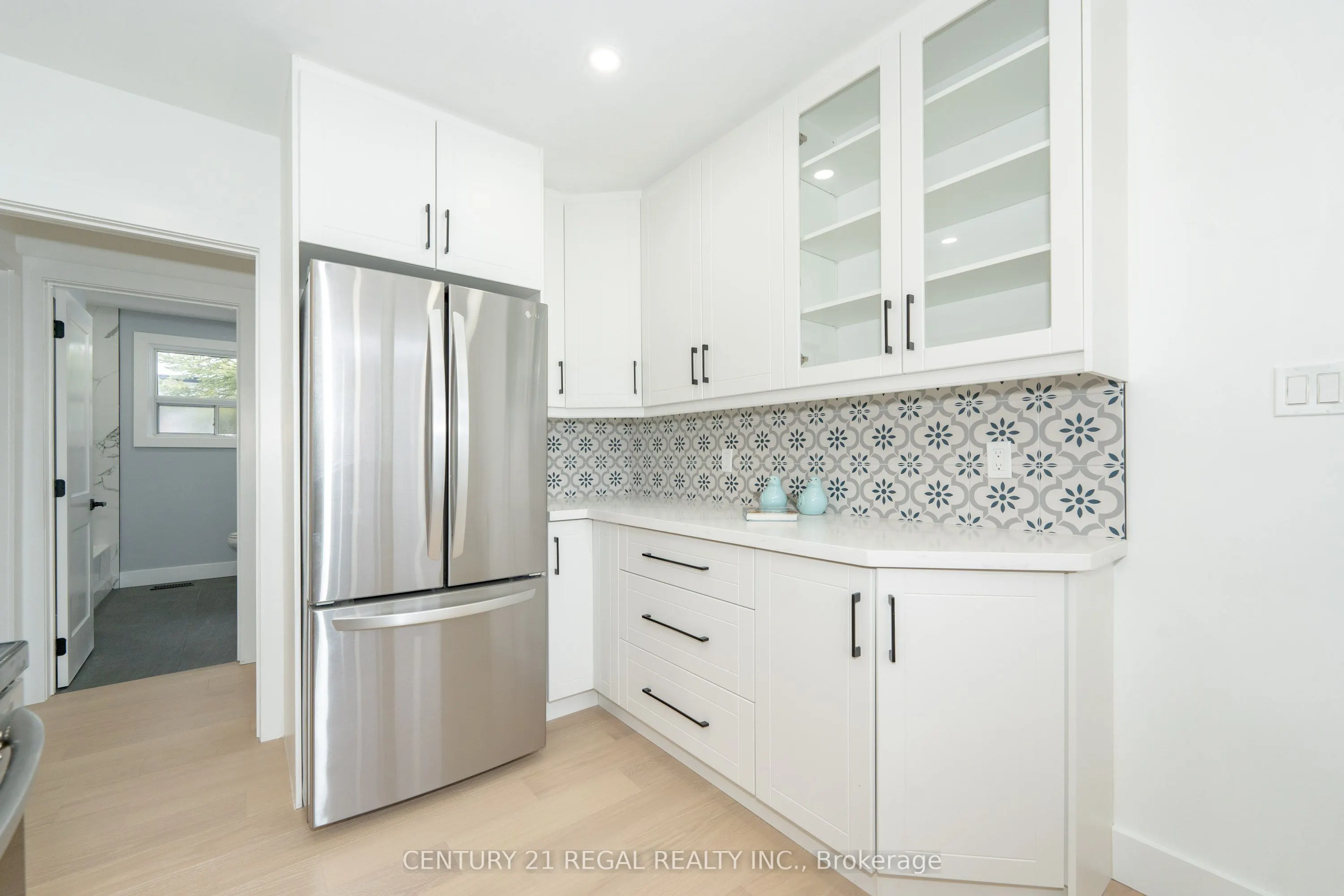 65 Mooregate Avenue