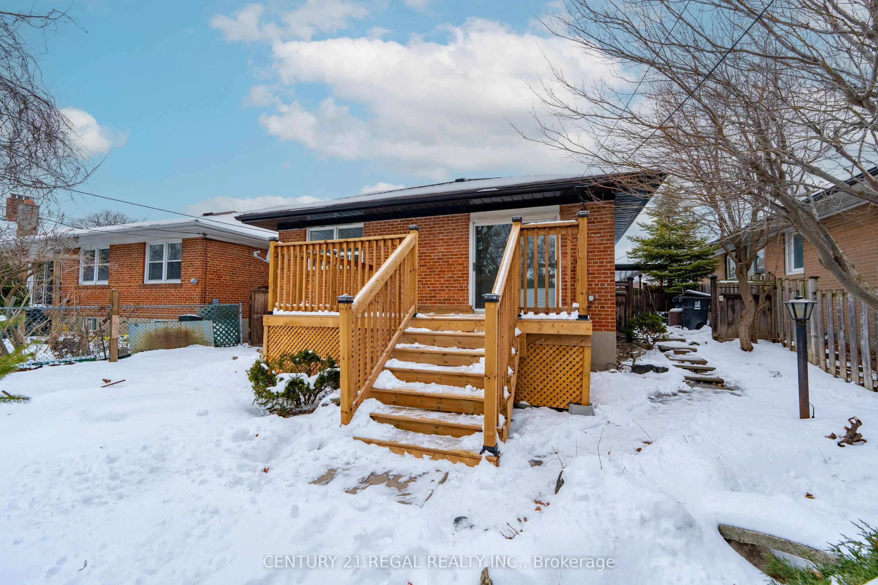 65 Mooregate Avenue
