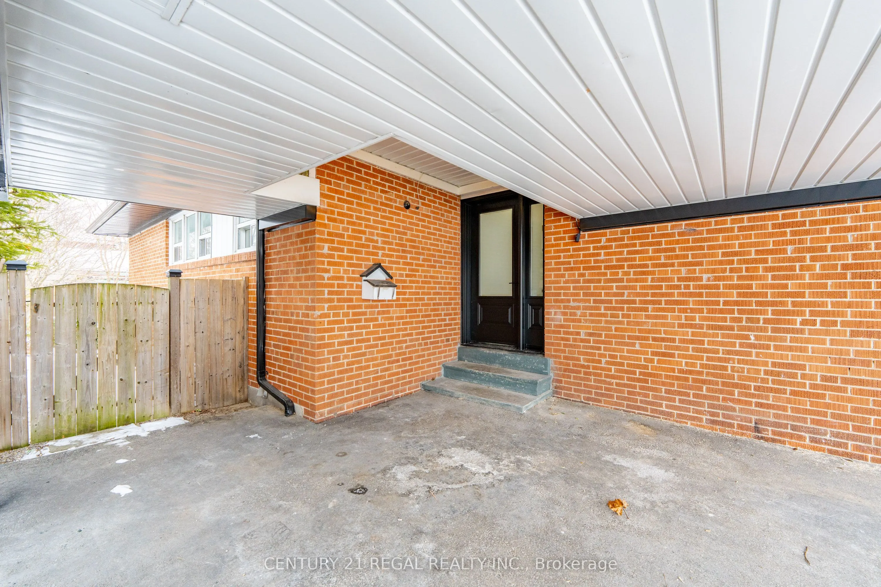 65 Mooregate Avenue