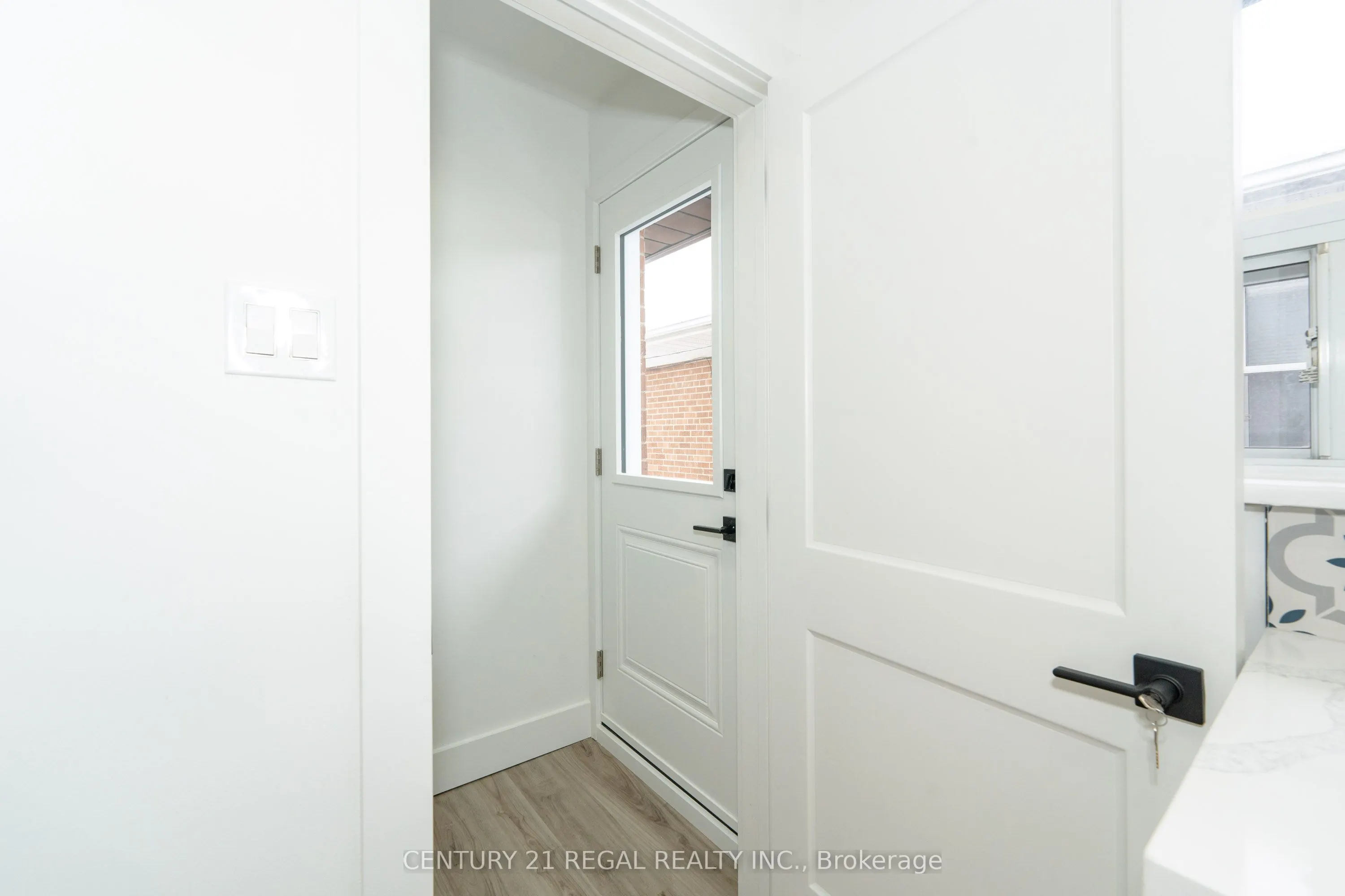 65 Mooregate Avenue