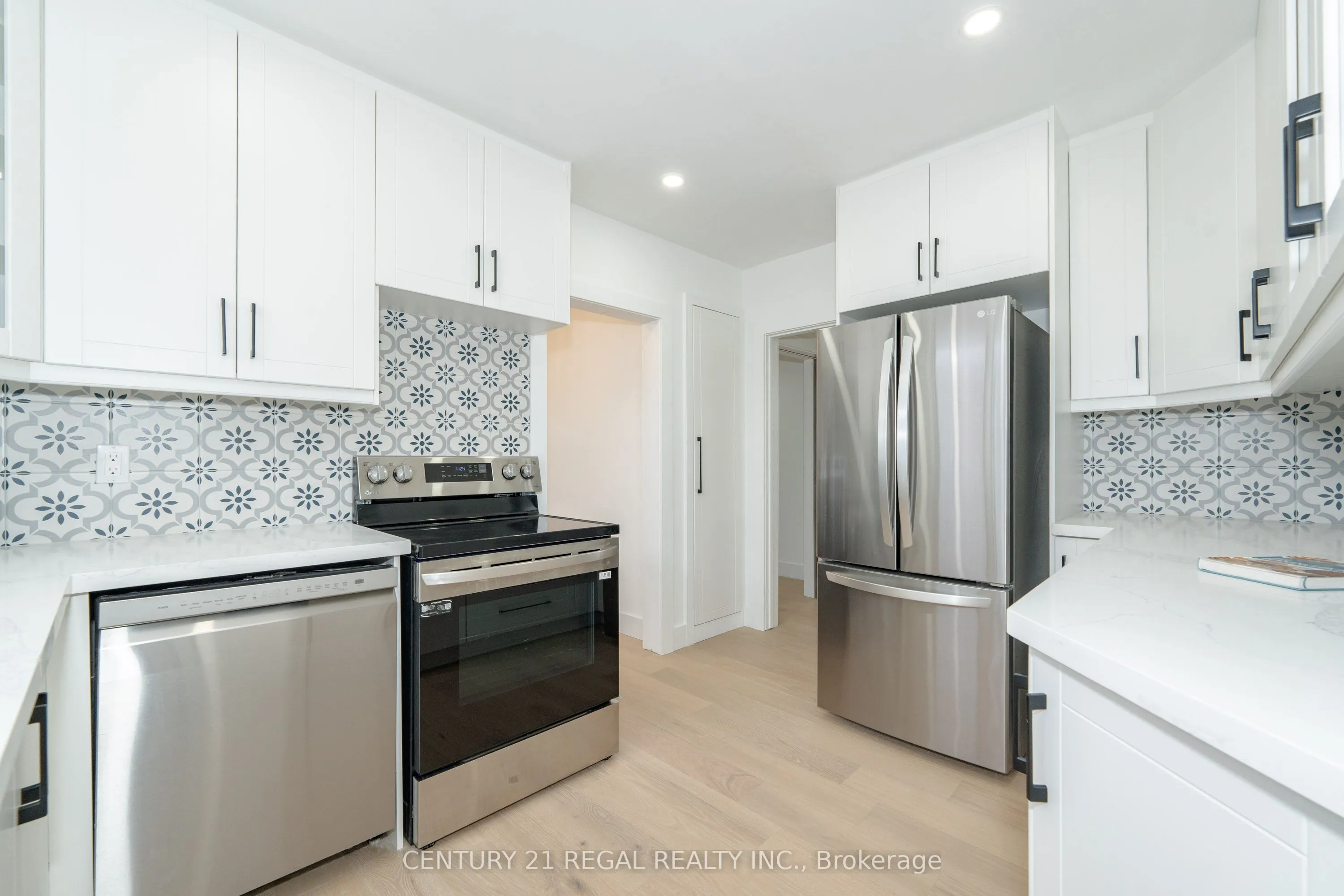 65 Mooregate Avenue