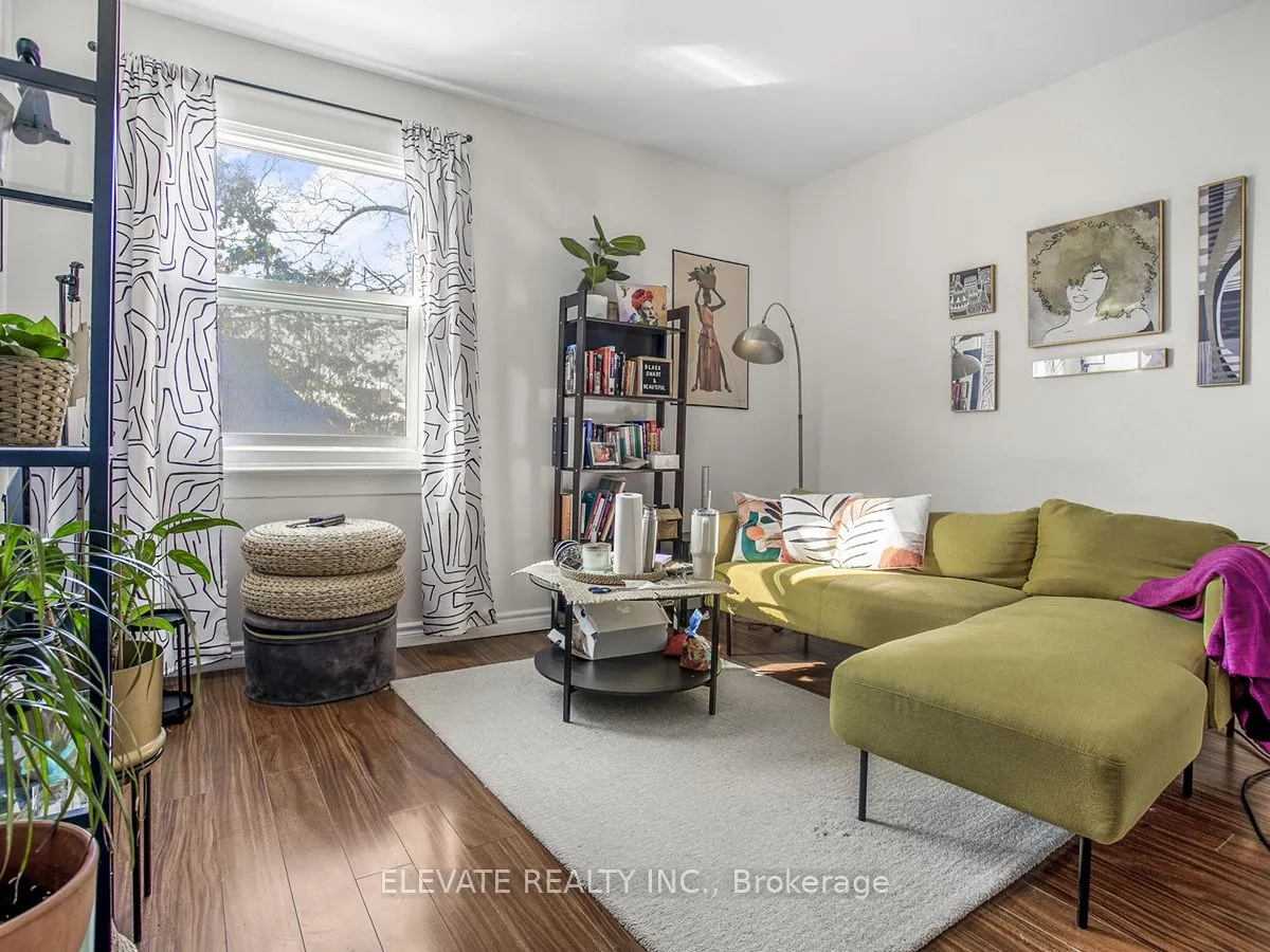 440 Victoria Park Avenue