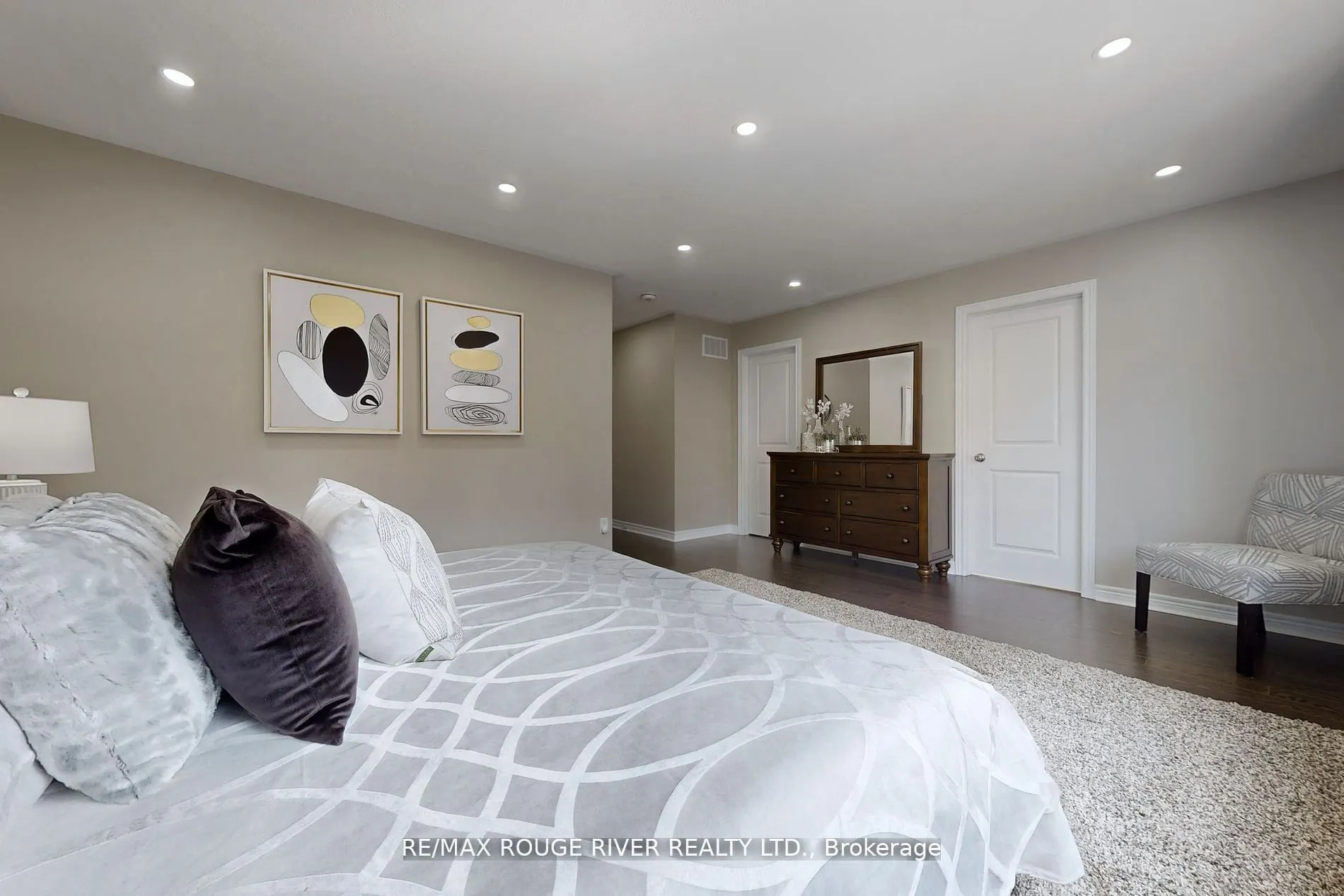 2620 Cerise Manor