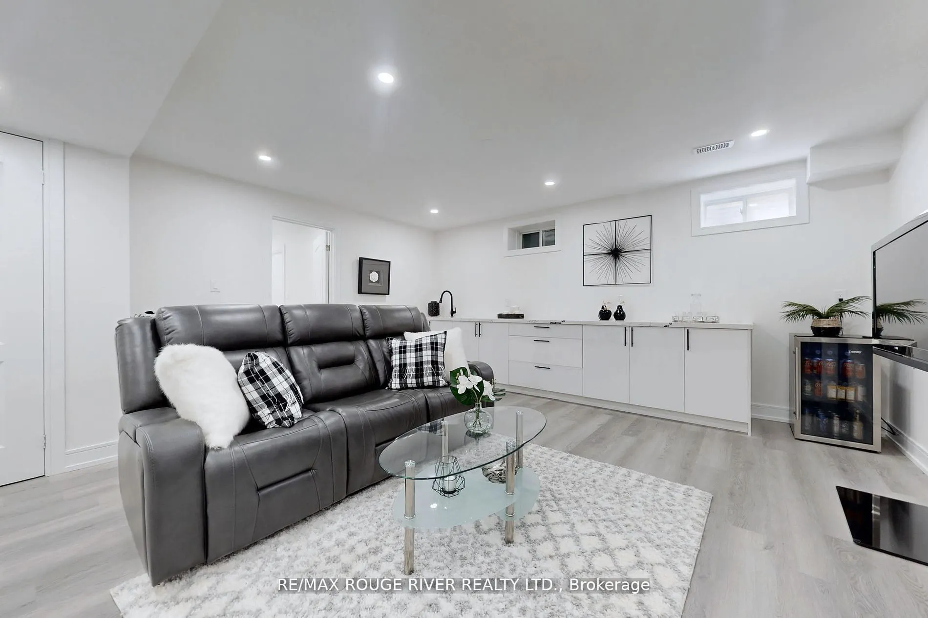 2620 Cerise Manor