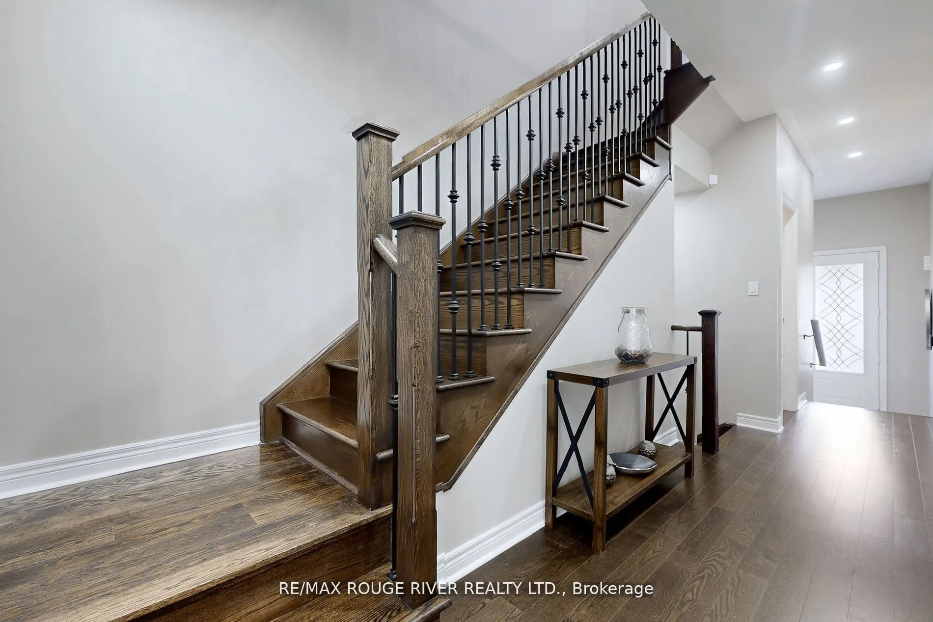 2620 Cerise Manor