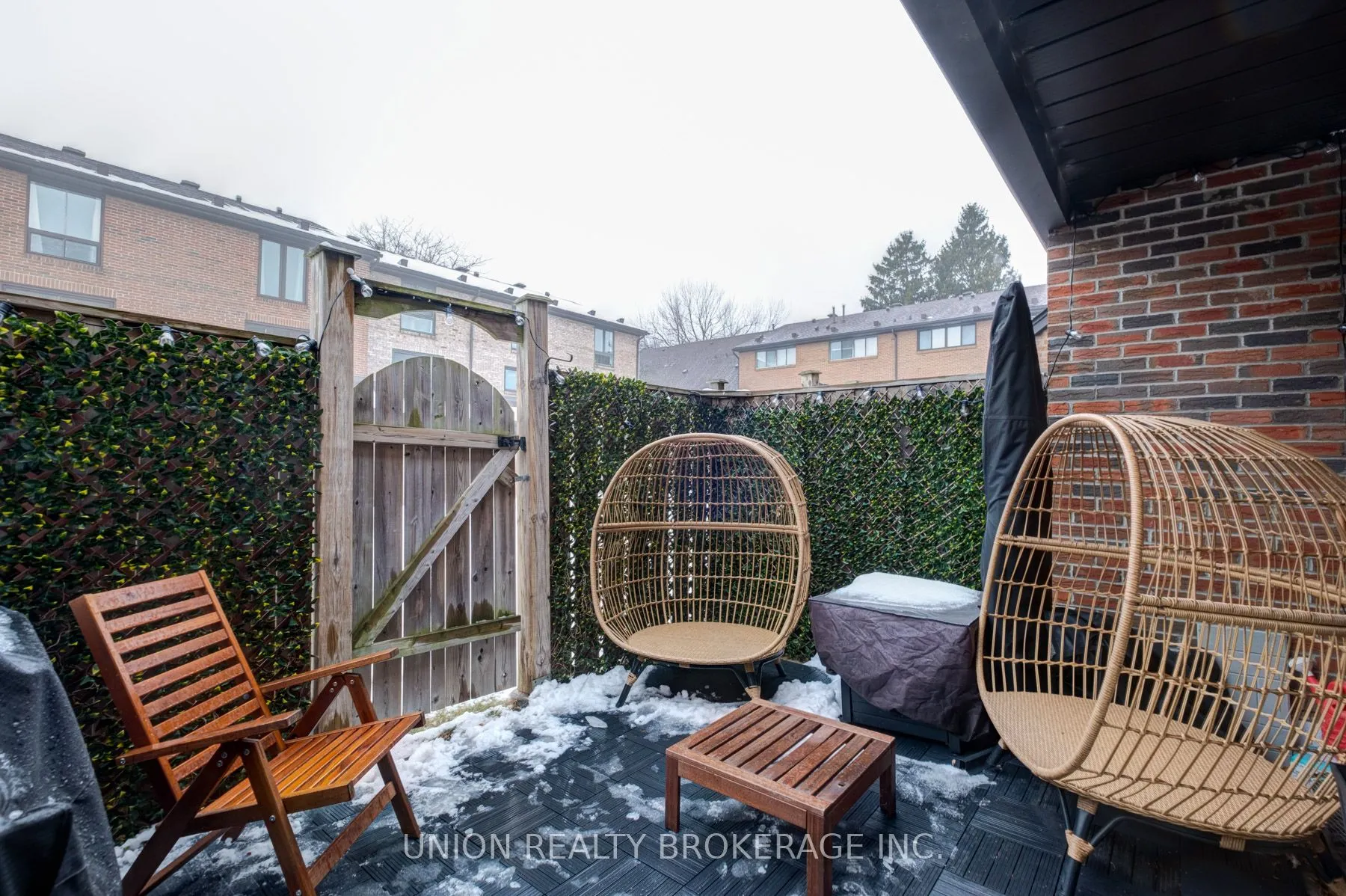 26 Livingston Road, #102