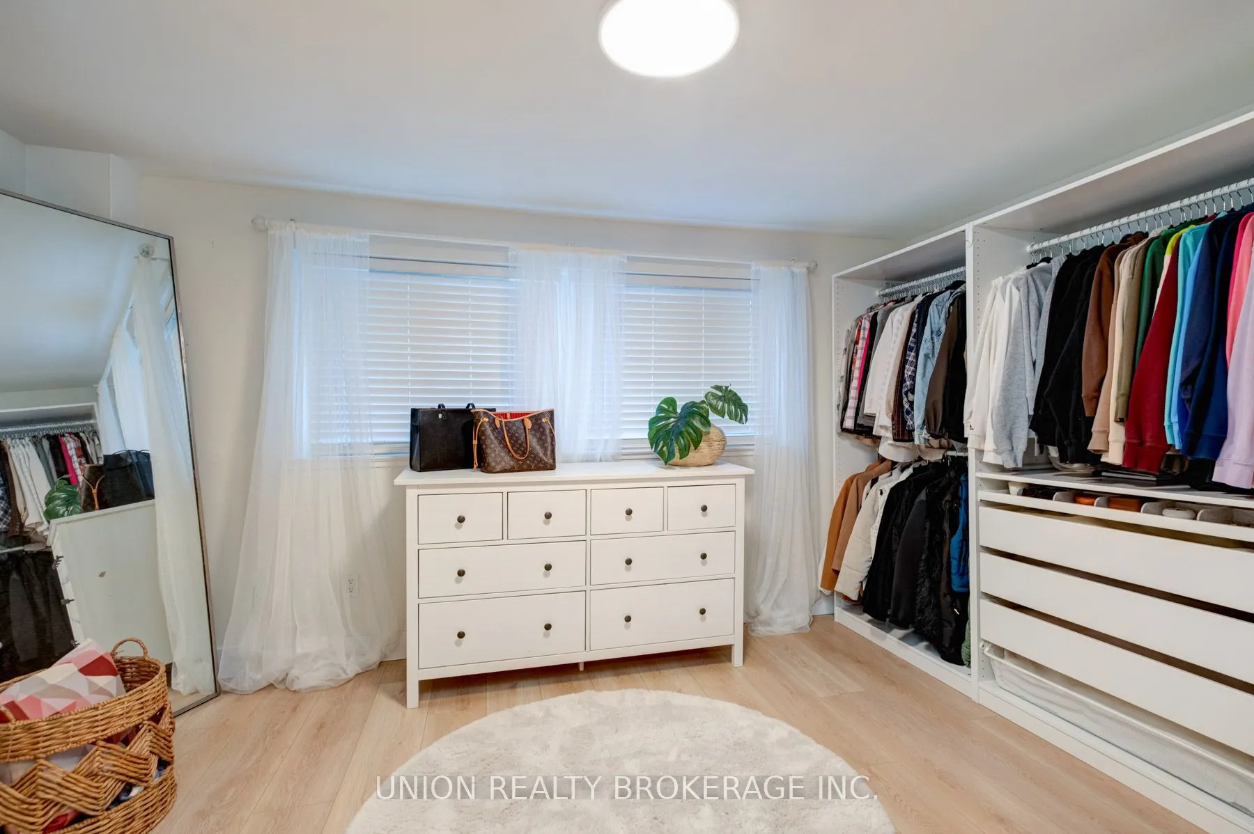 26 Livingston Road, #102