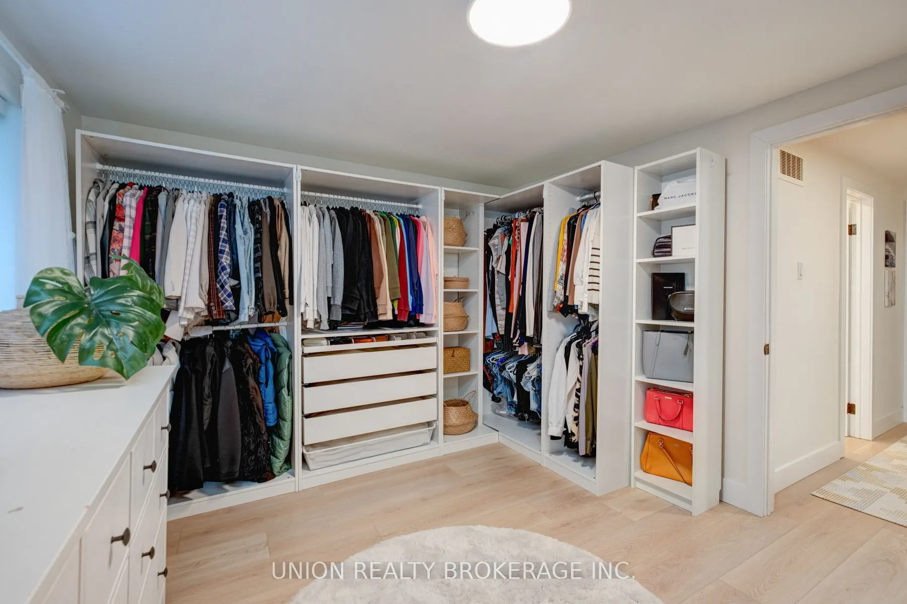 26 Livingston Road, #102