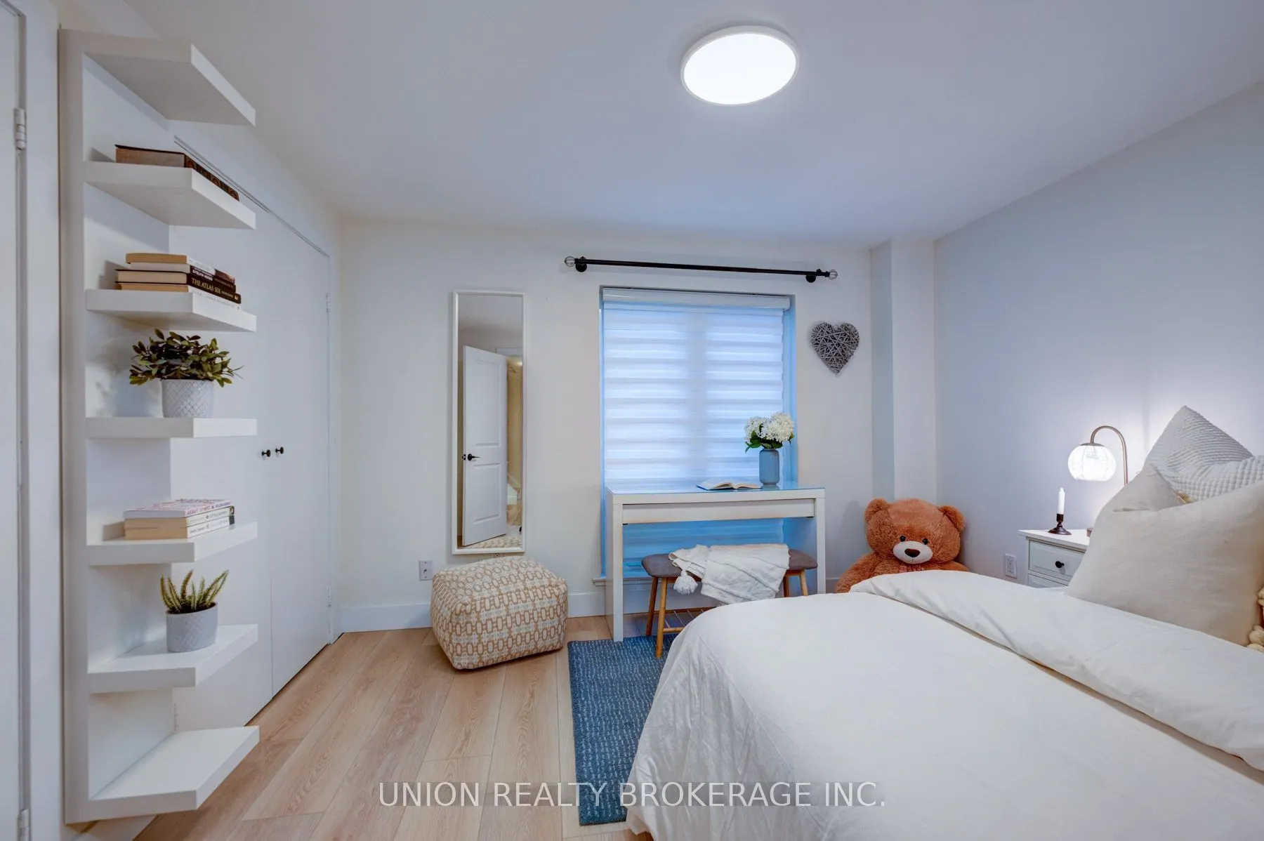 26 Livingston Road, #102