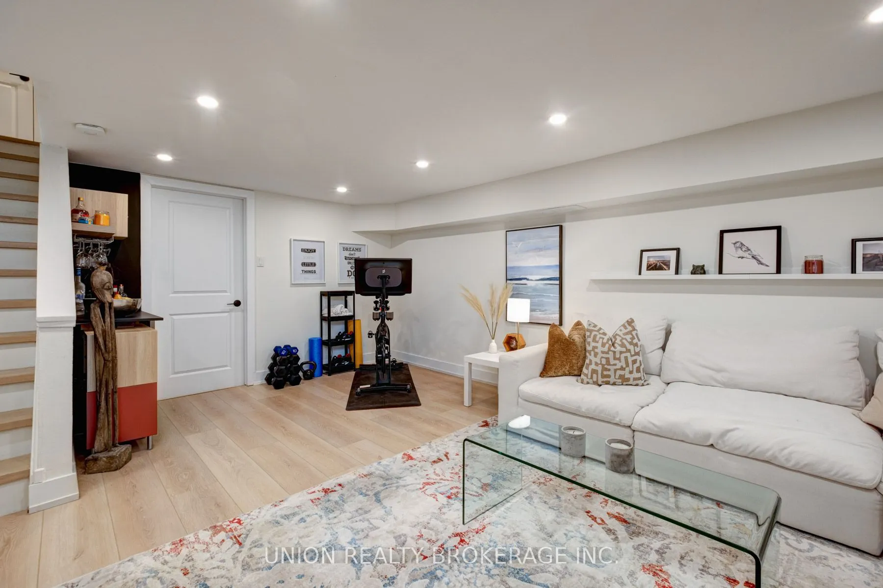 26 Livingston Road, #102