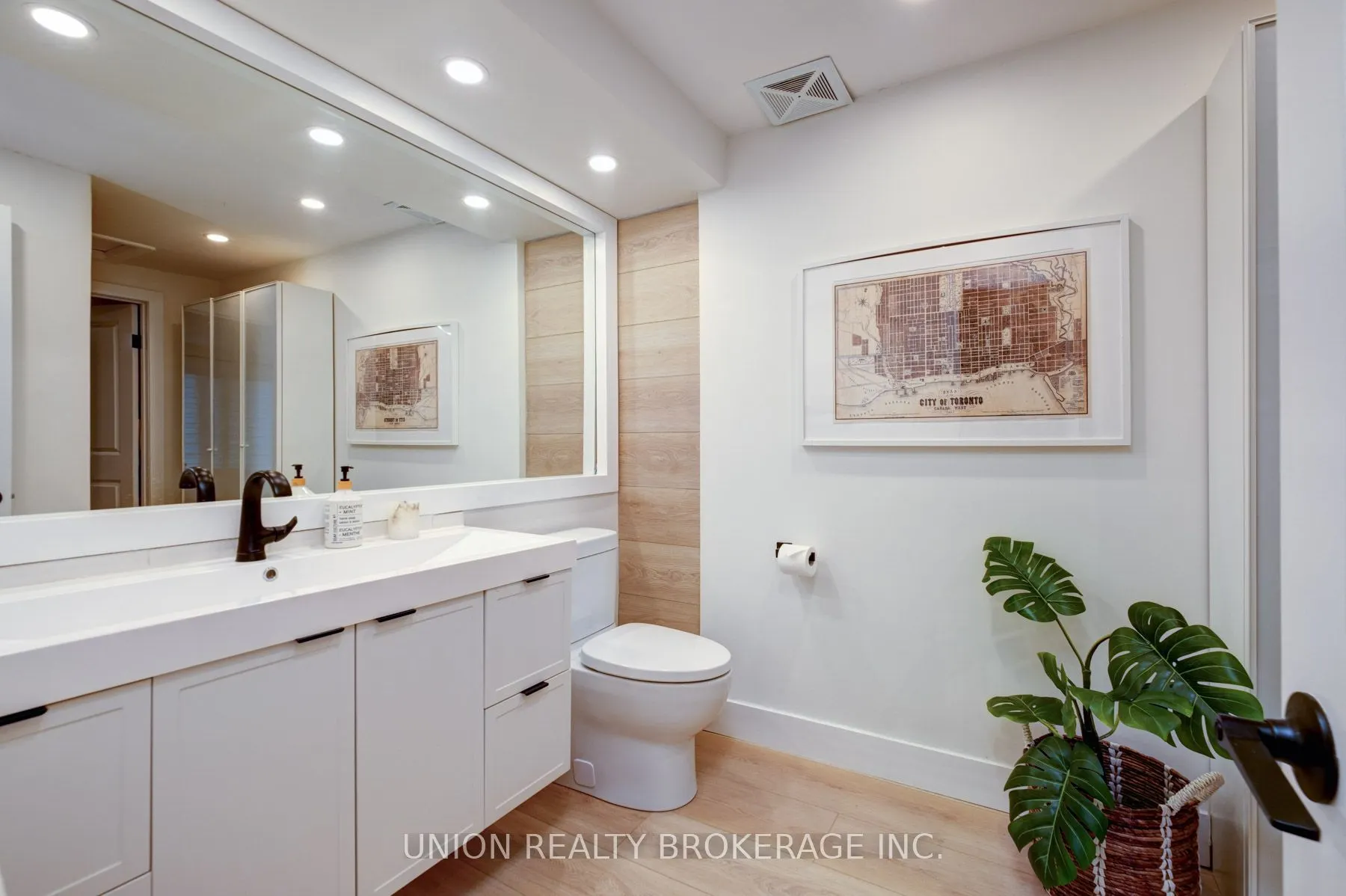 26 Livingston Road, #102