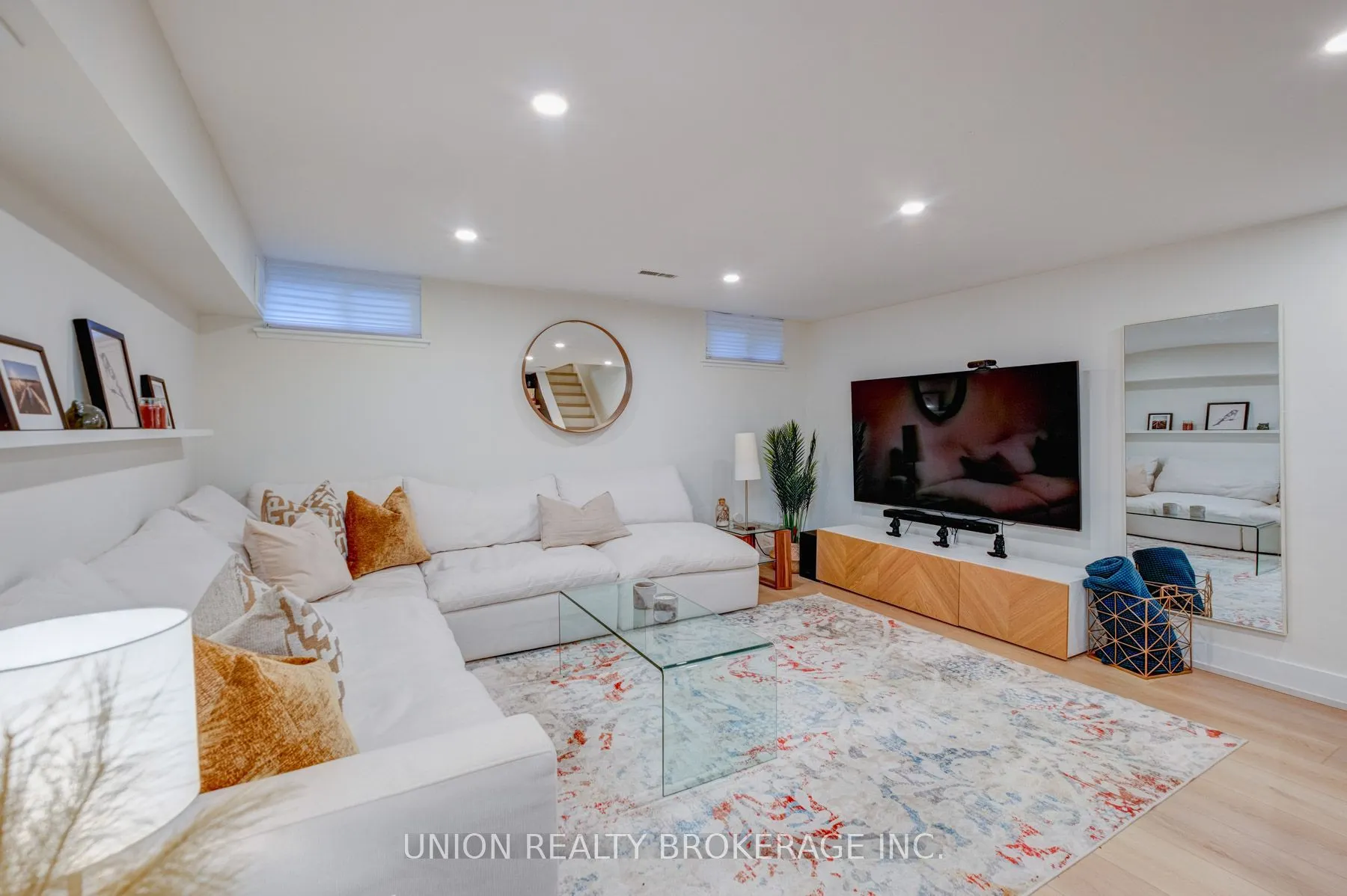 26 Livingston Road, #102