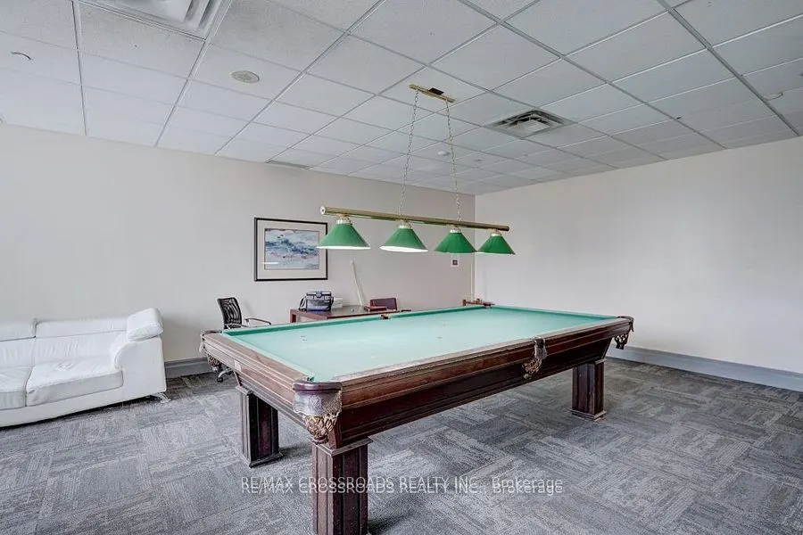 1 Lee Centre Dr #1709