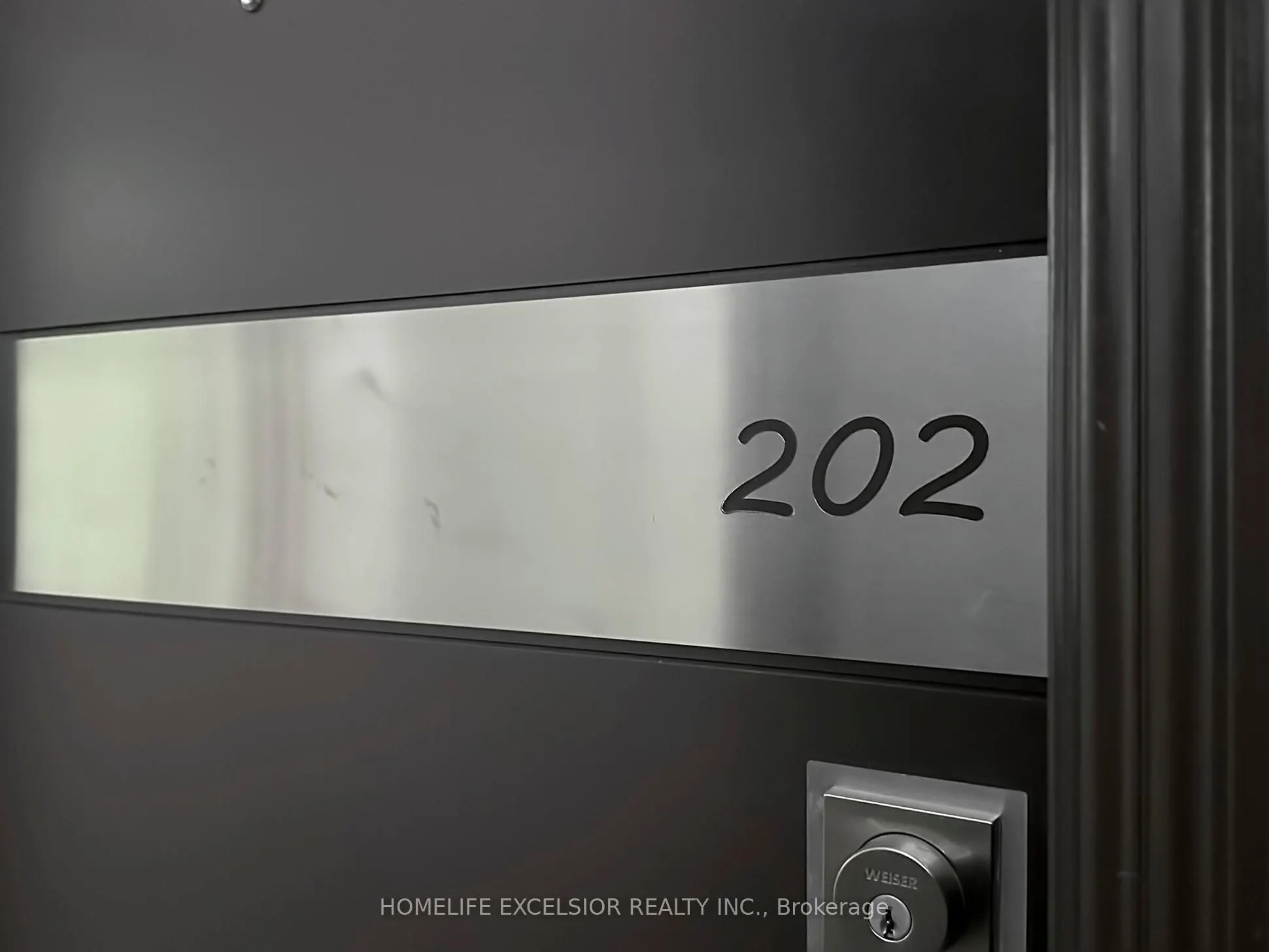 2 Glamorgan Avenue, #202
