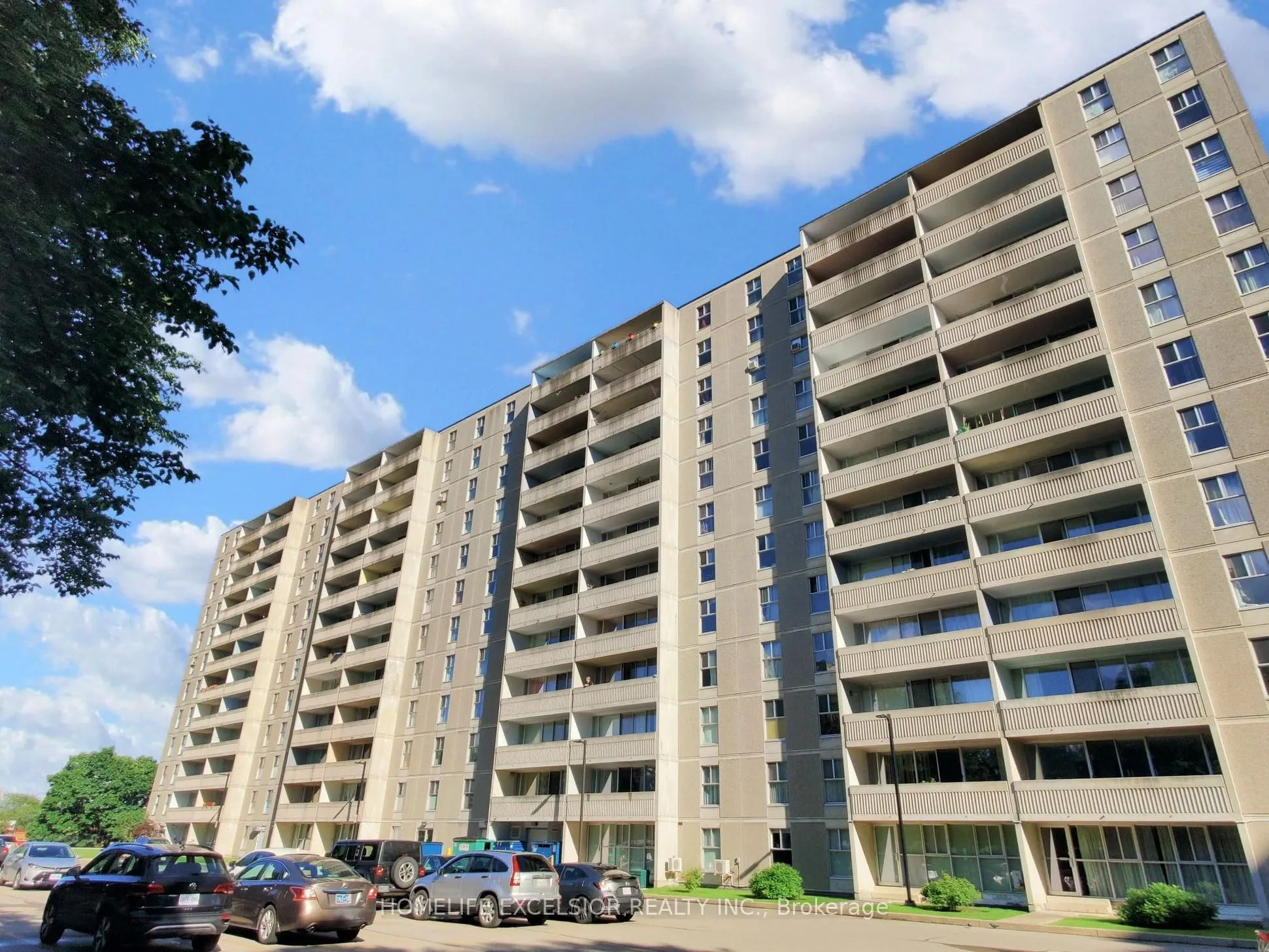 2 Glamorgan Avenue, #202