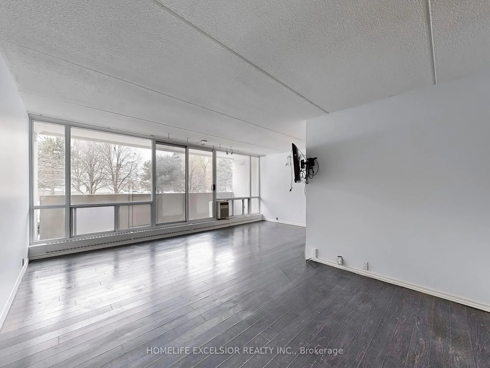 2 Glamorgan Avenue, #202