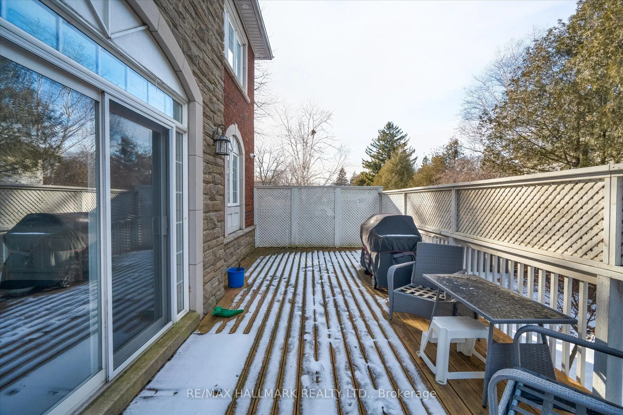 92 Hill Crescent