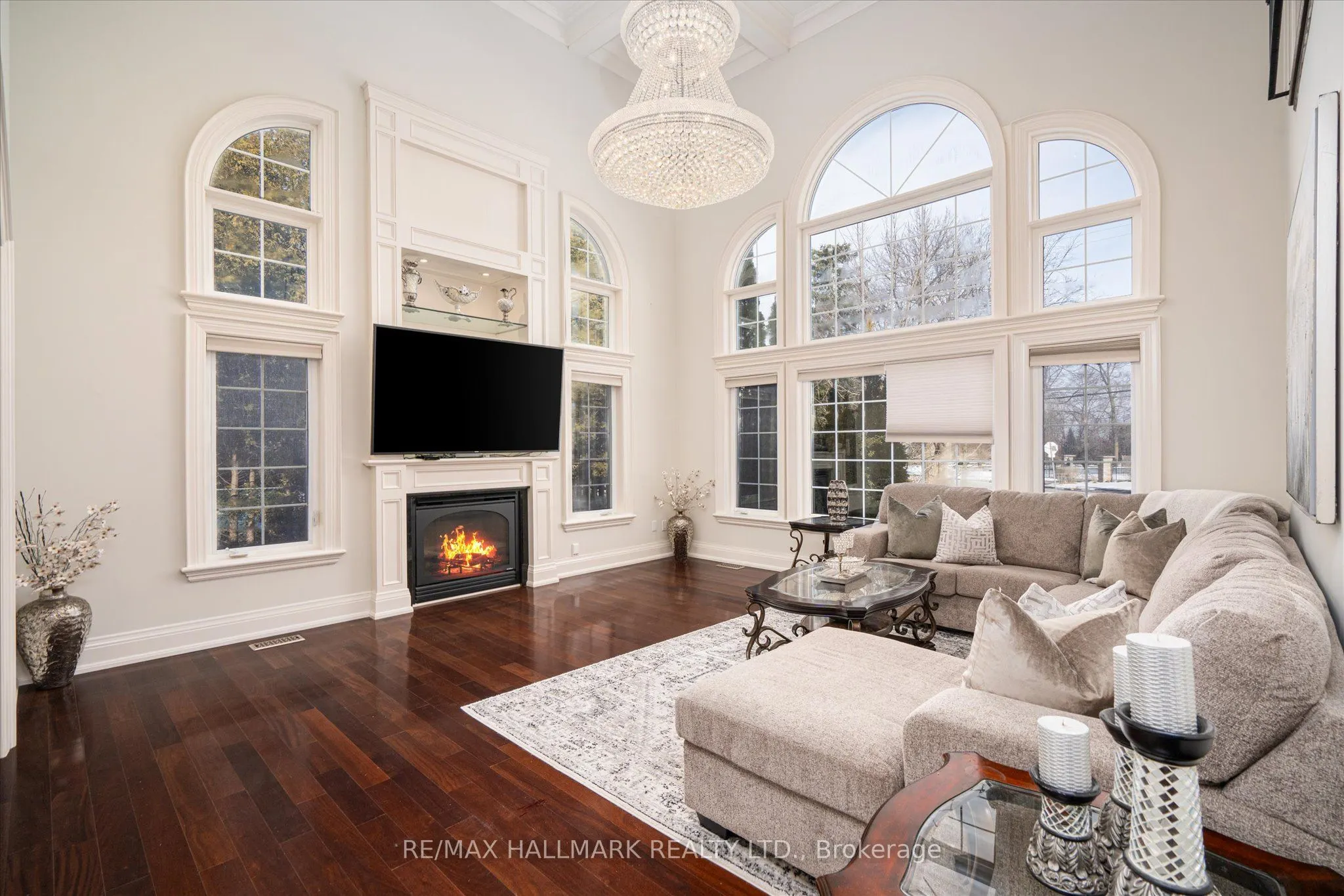 92 Hill Crescent
