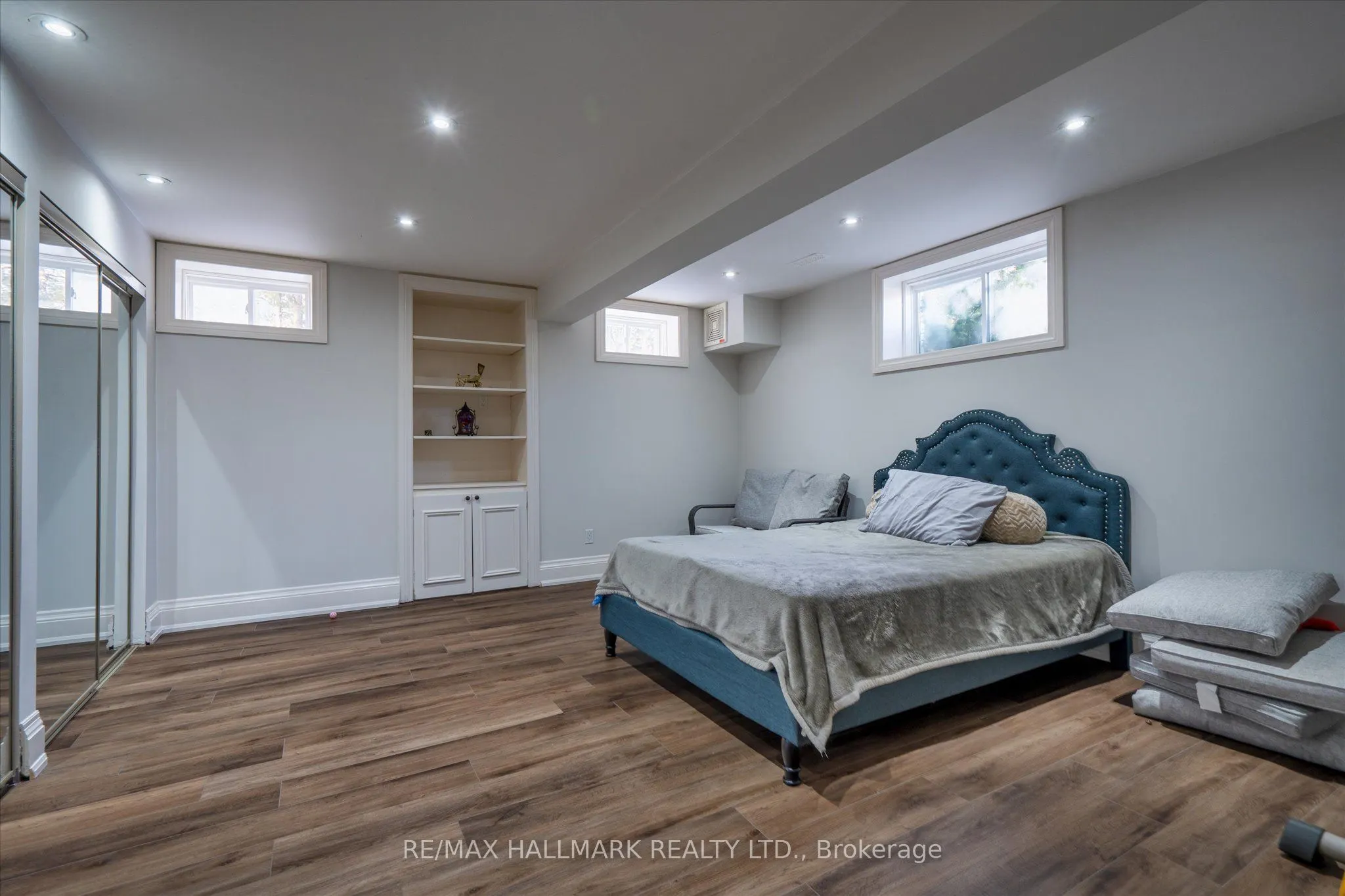 92 Hill Crescent